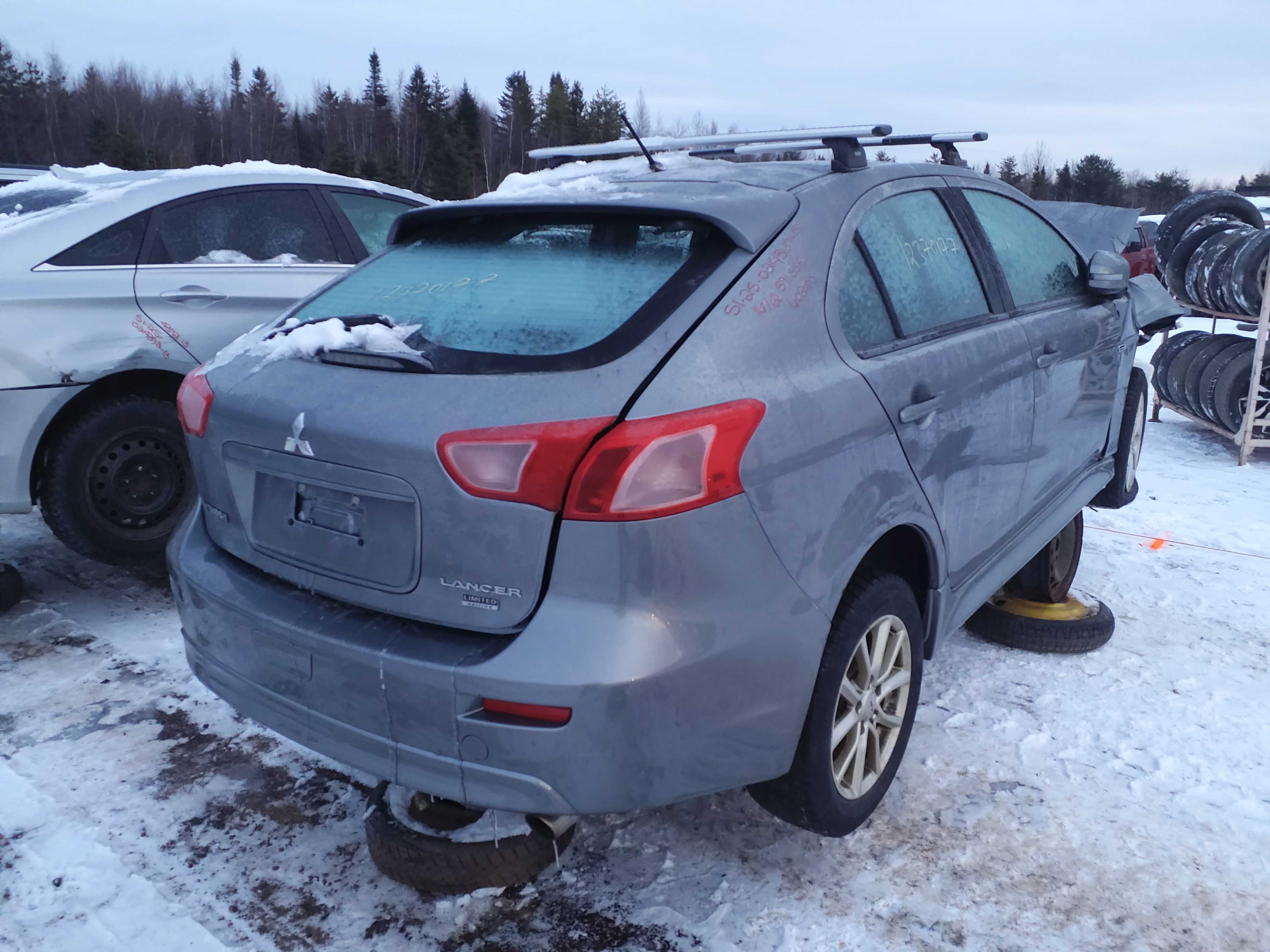 MITSUBISHI LANCER 2015