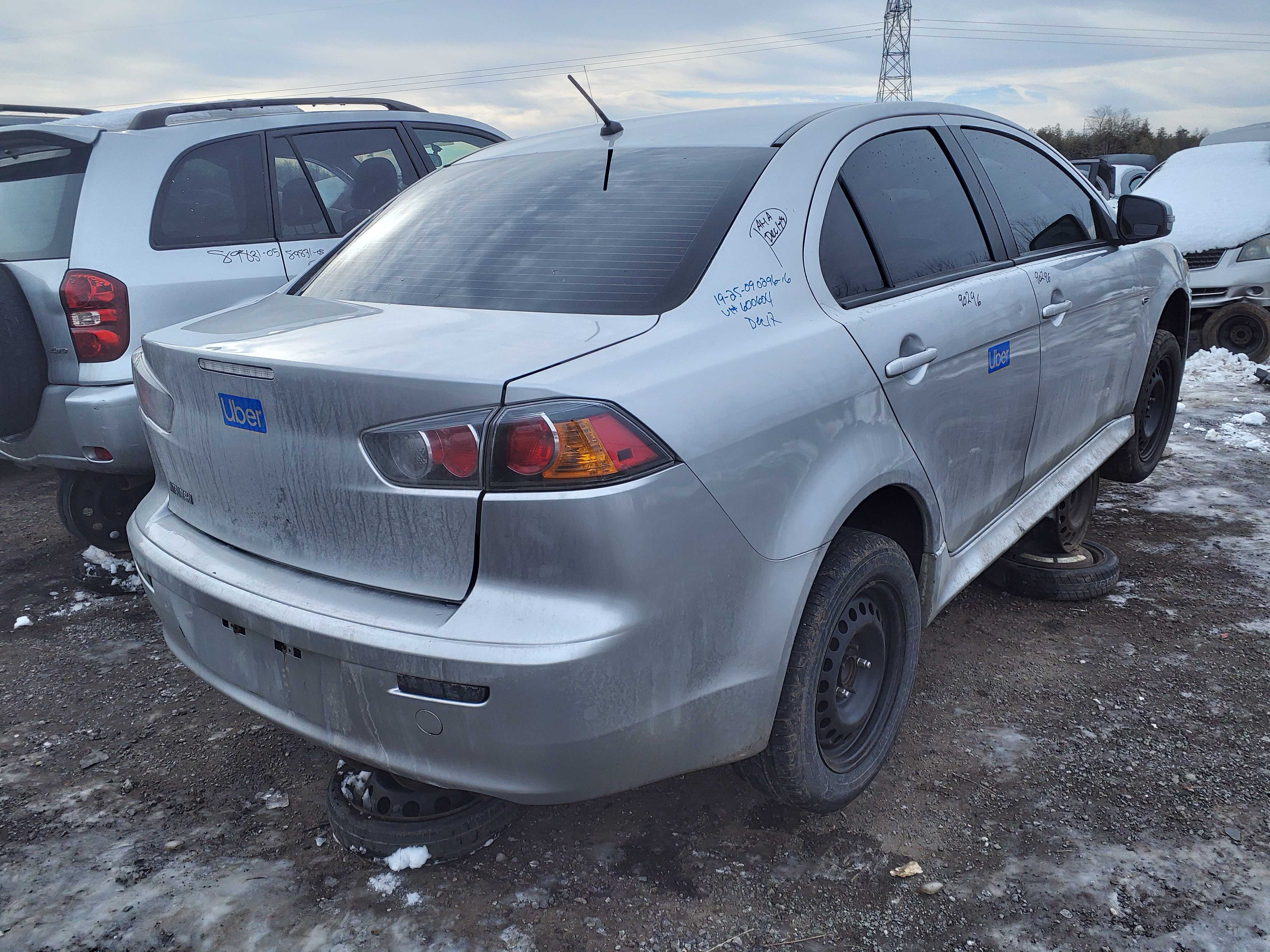 MITSUBISHI LANCER 2016