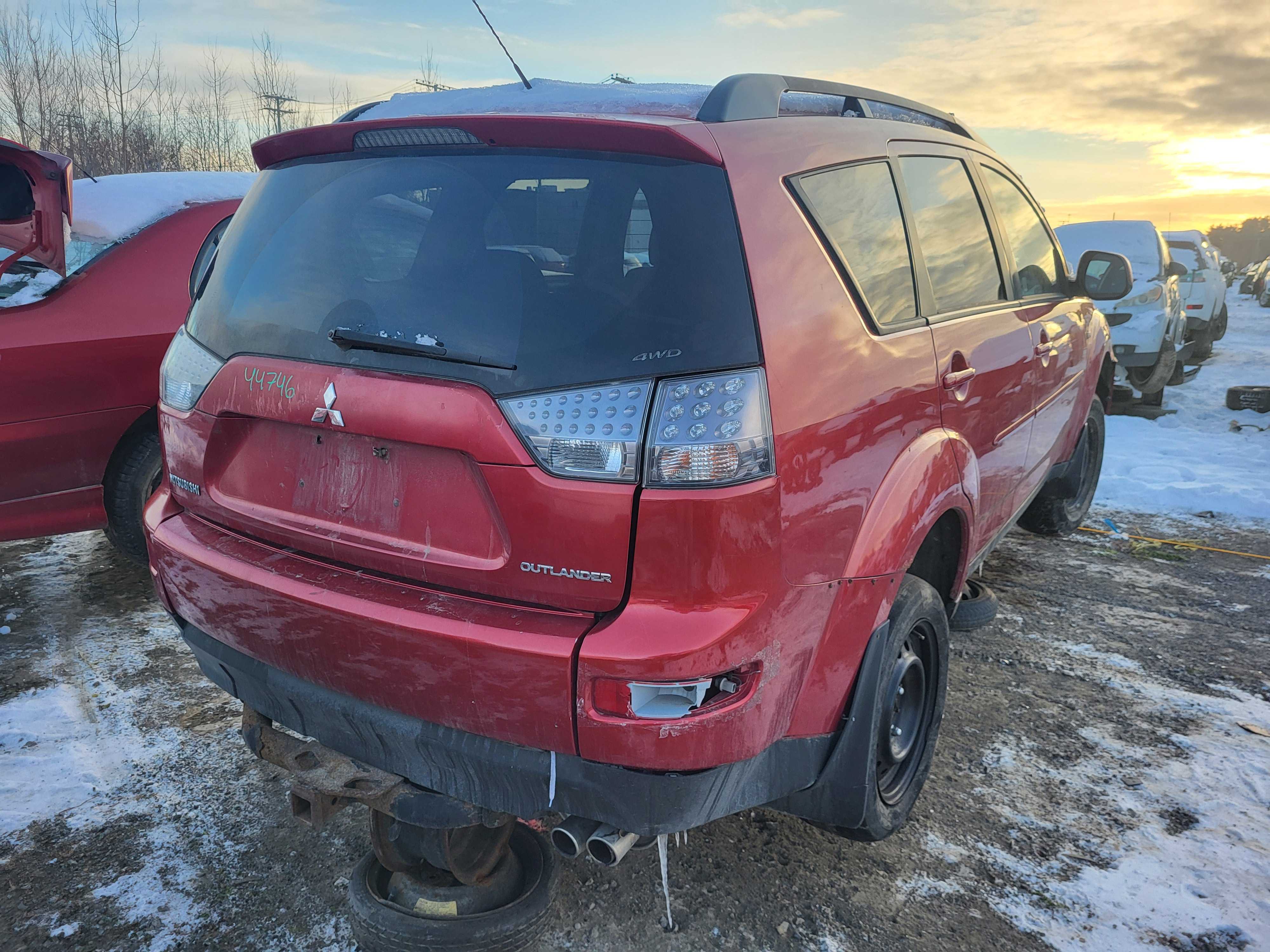 MITSUBISHI OUTLANDER 2008