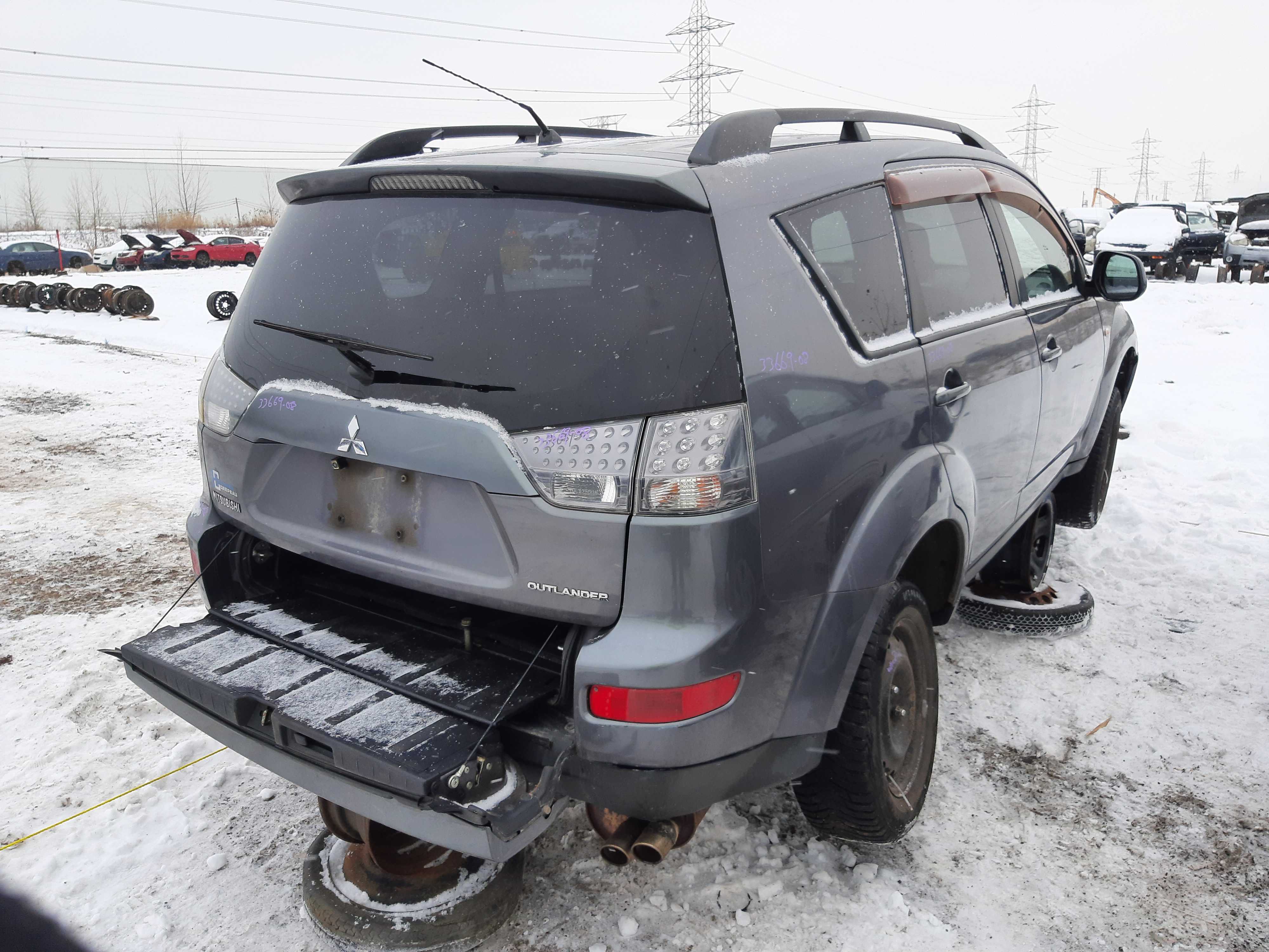 MITSUBISHI OUTLANDER 2008