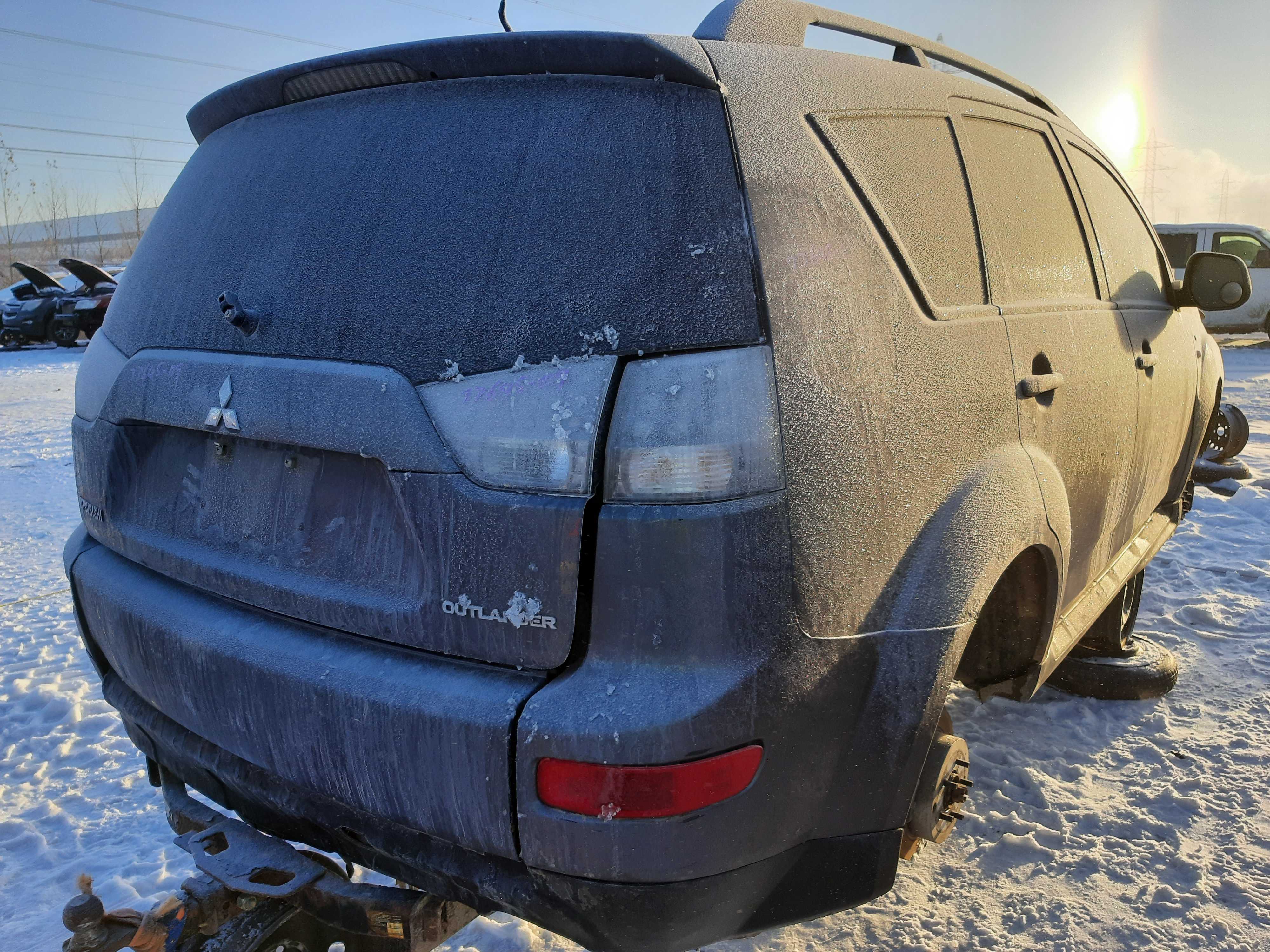 MITSUBISHI OUTLANDER 2009