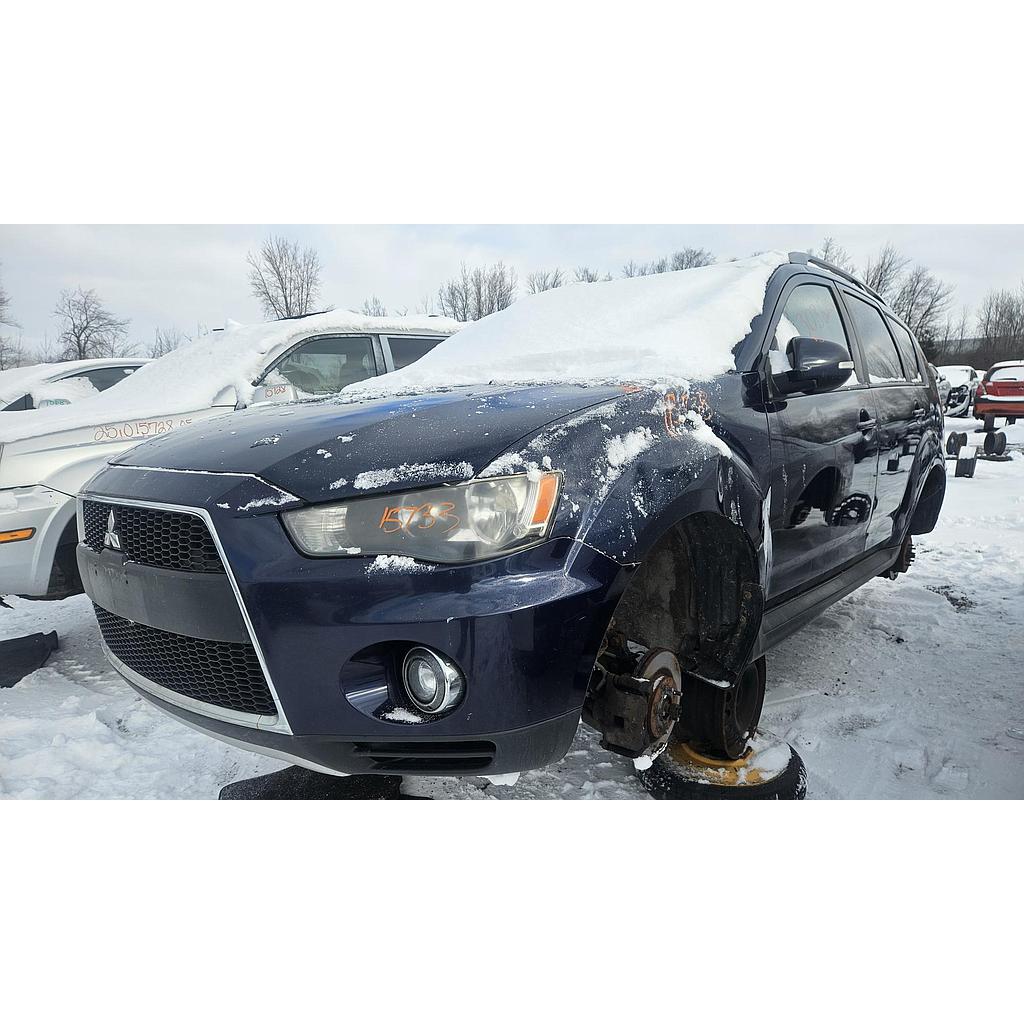 MITSUBISHI OUTLANDER 2011