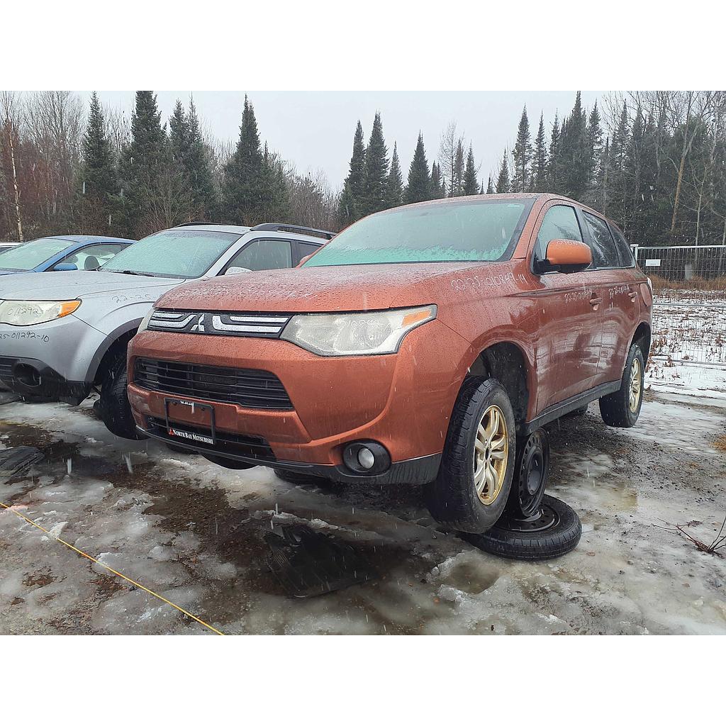 MITSUBISHI OUTLANDER 2014