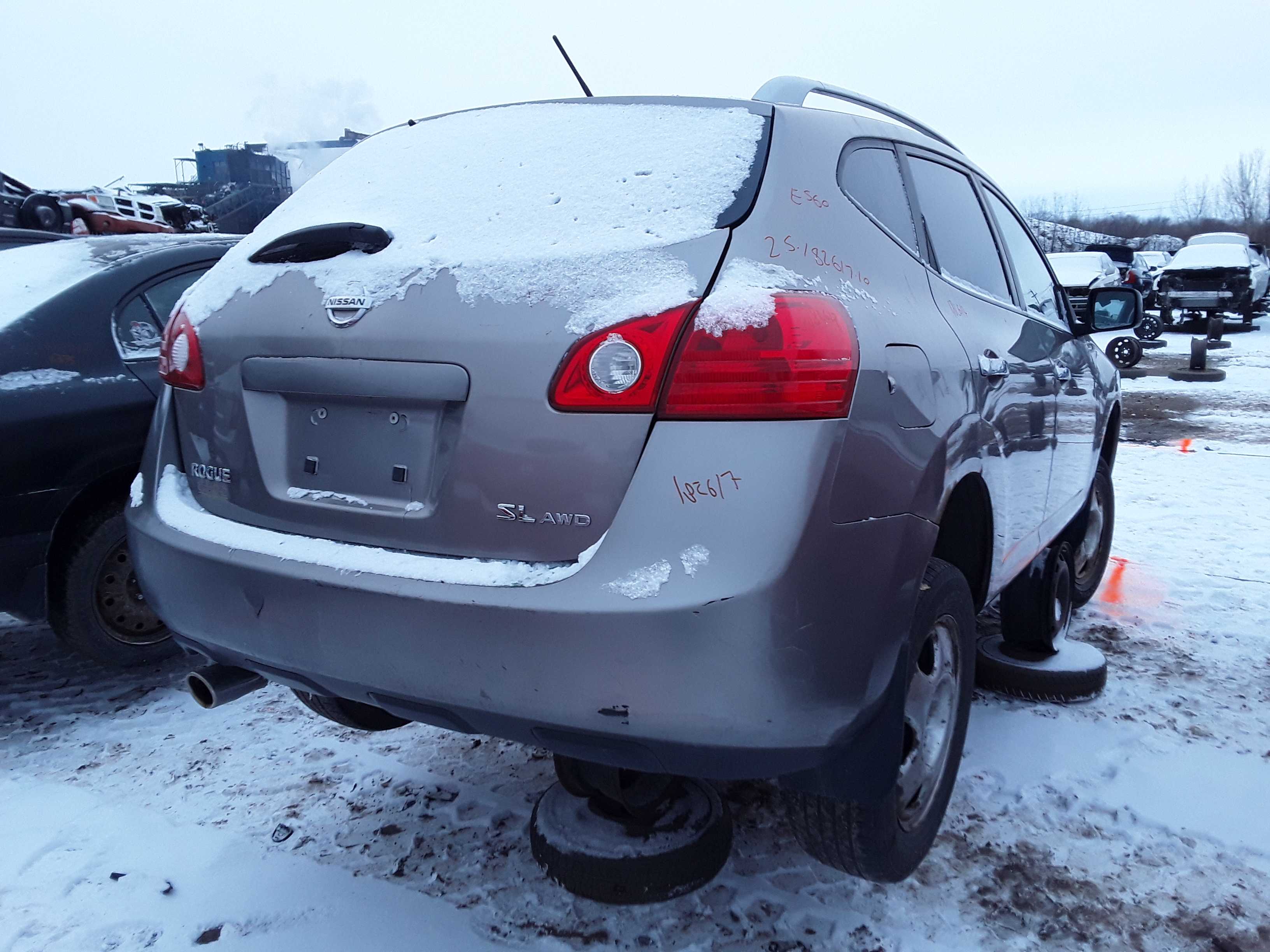 NISSAN ROGUE 2010