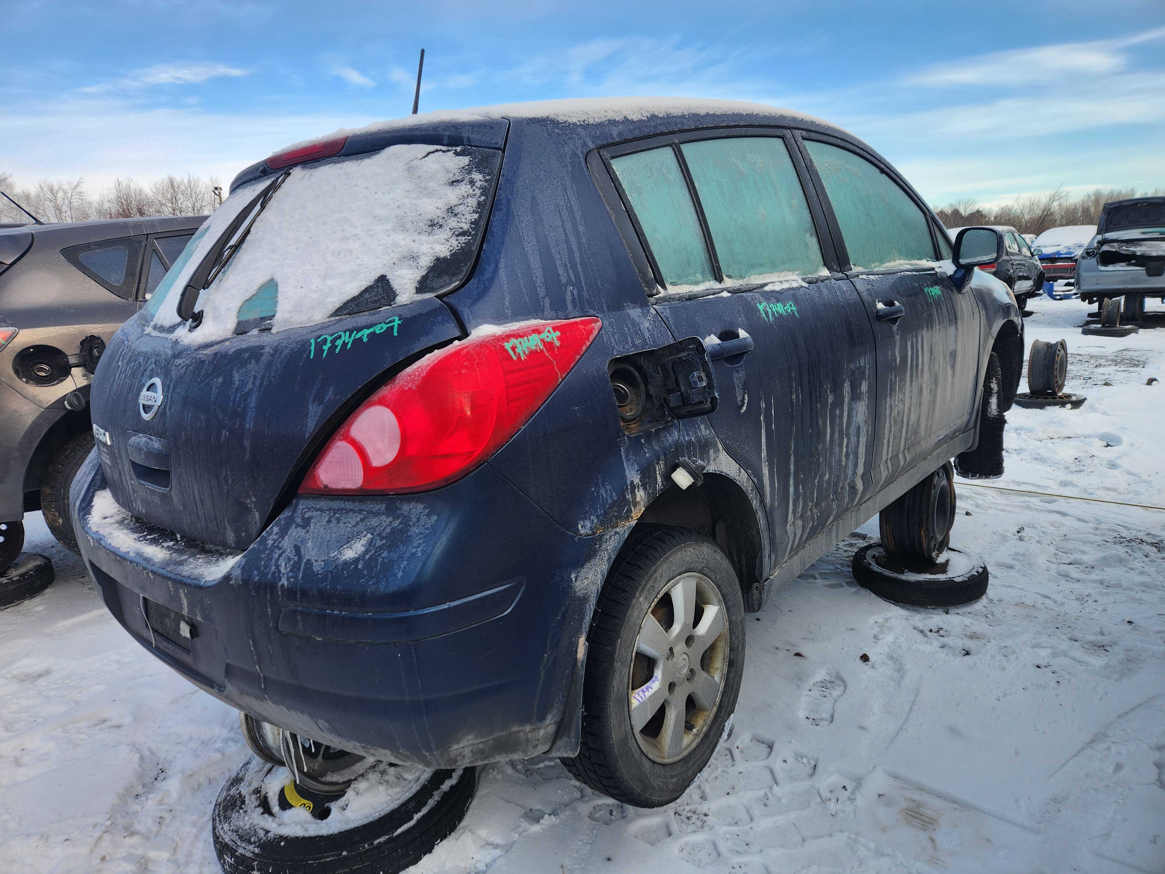 NISSAN VERSA 2007