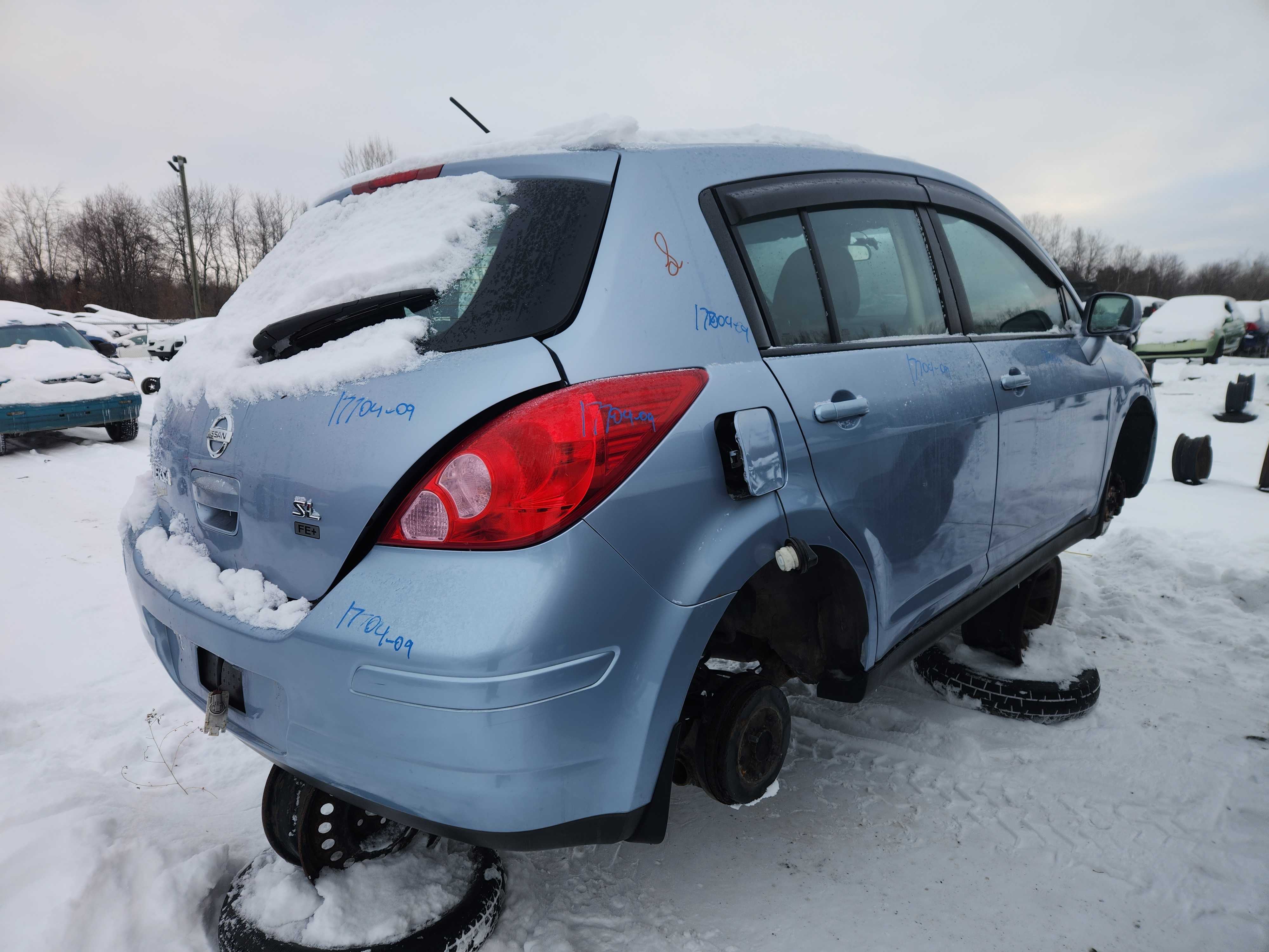 NISSAN VERSA 2009