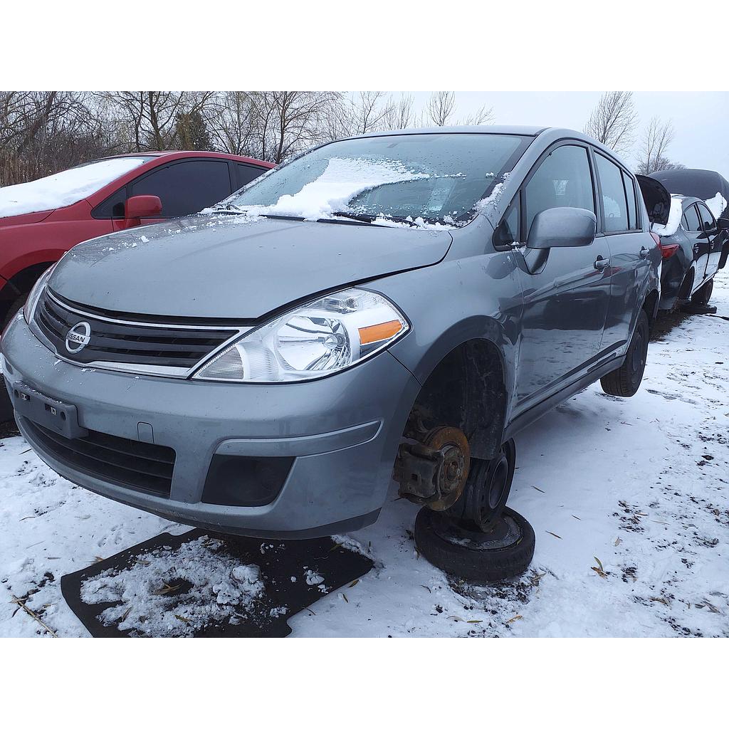 NISSAN VERSA 2011