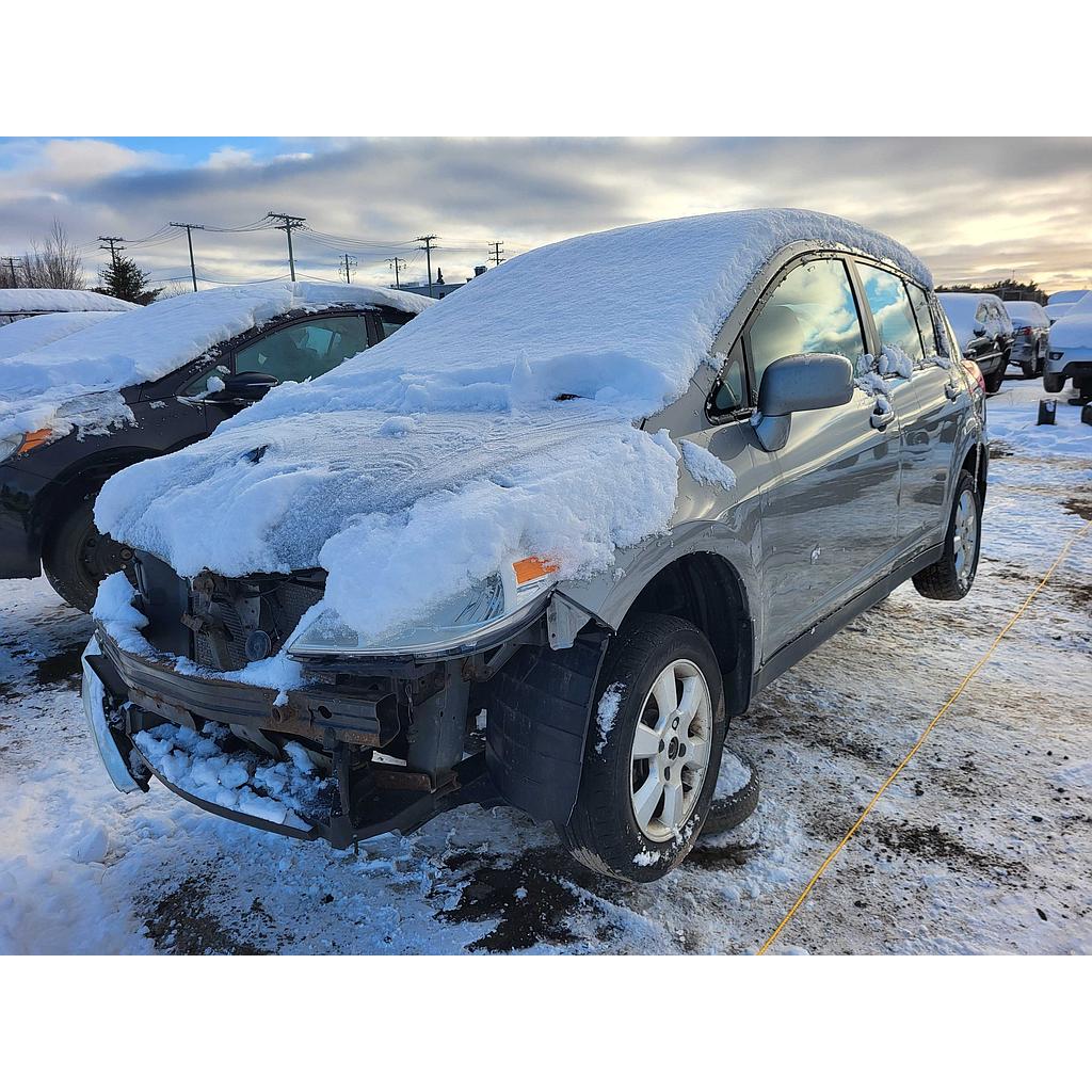 NISSAN VERSA 2012