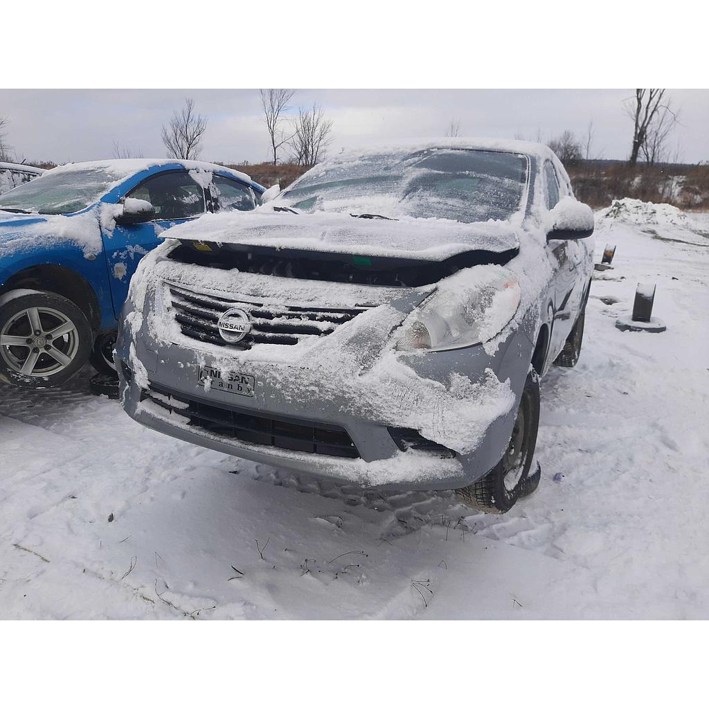 NISSAN VERSA 2013