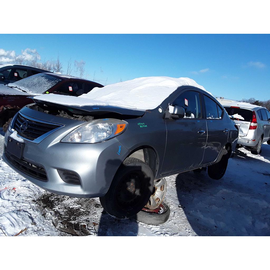 NISSAN VERSA 2013