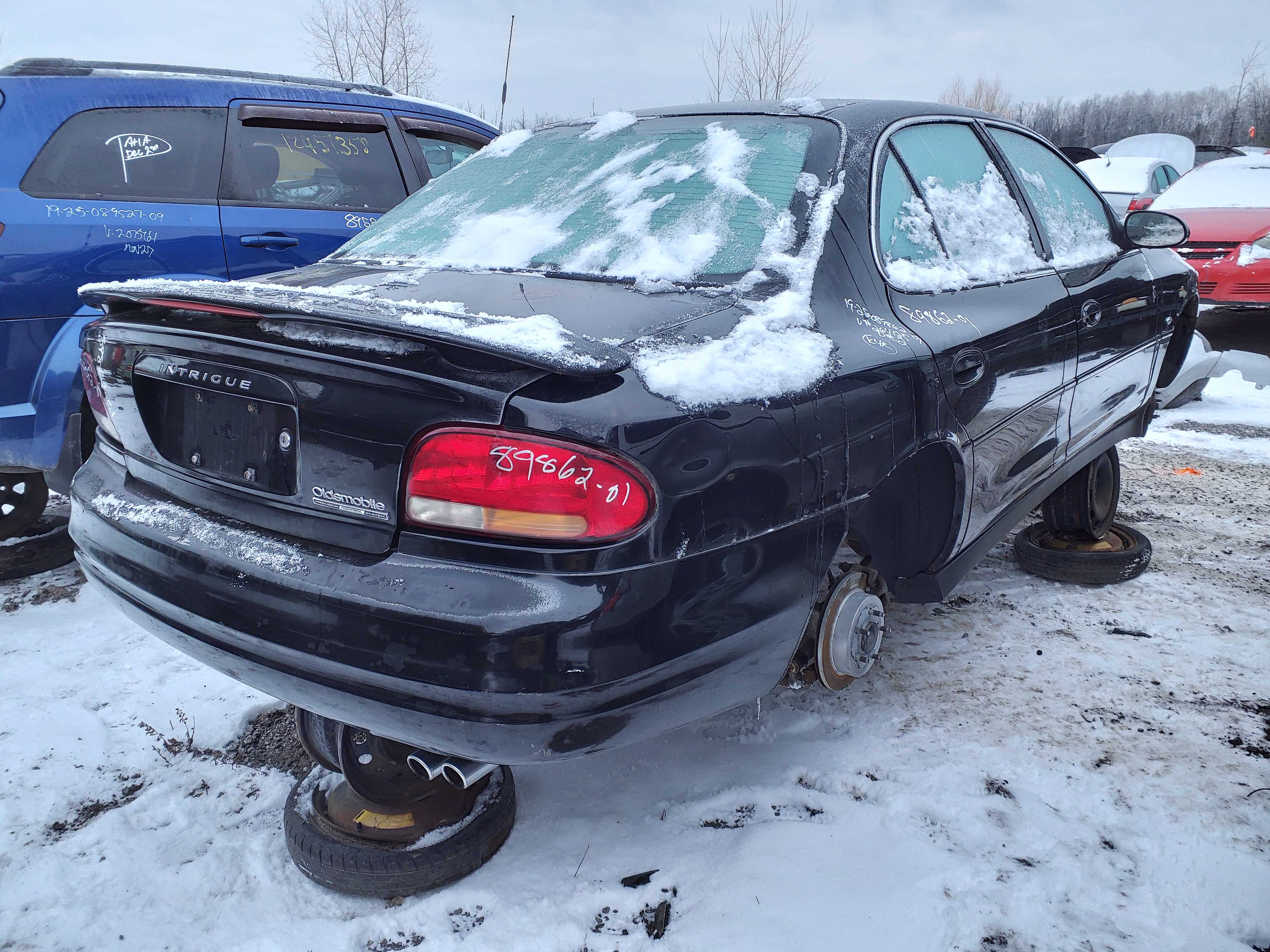 OLDSMOBILE INTRIGUE 2001