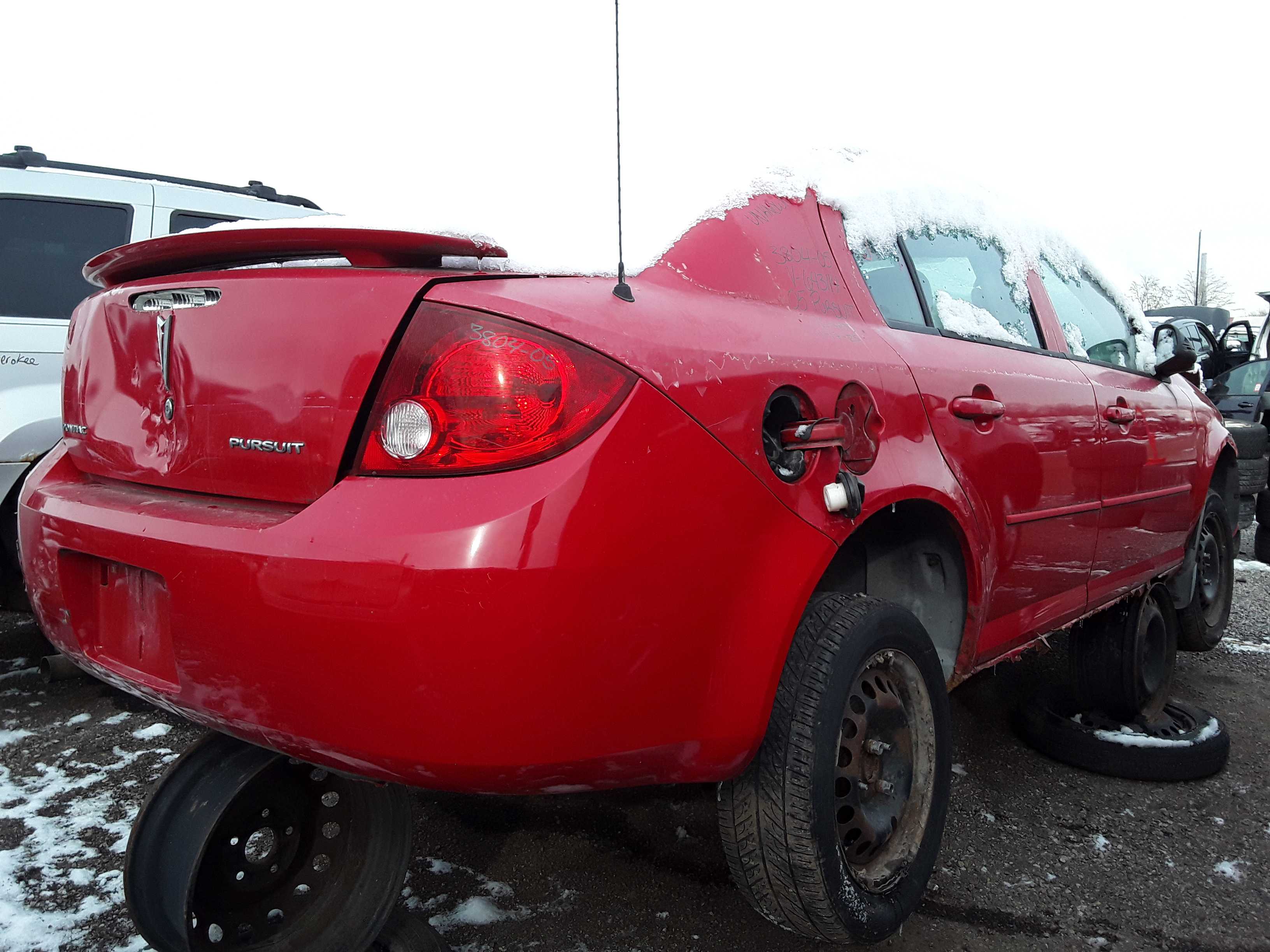 PONTIAC PURSUIT 2005