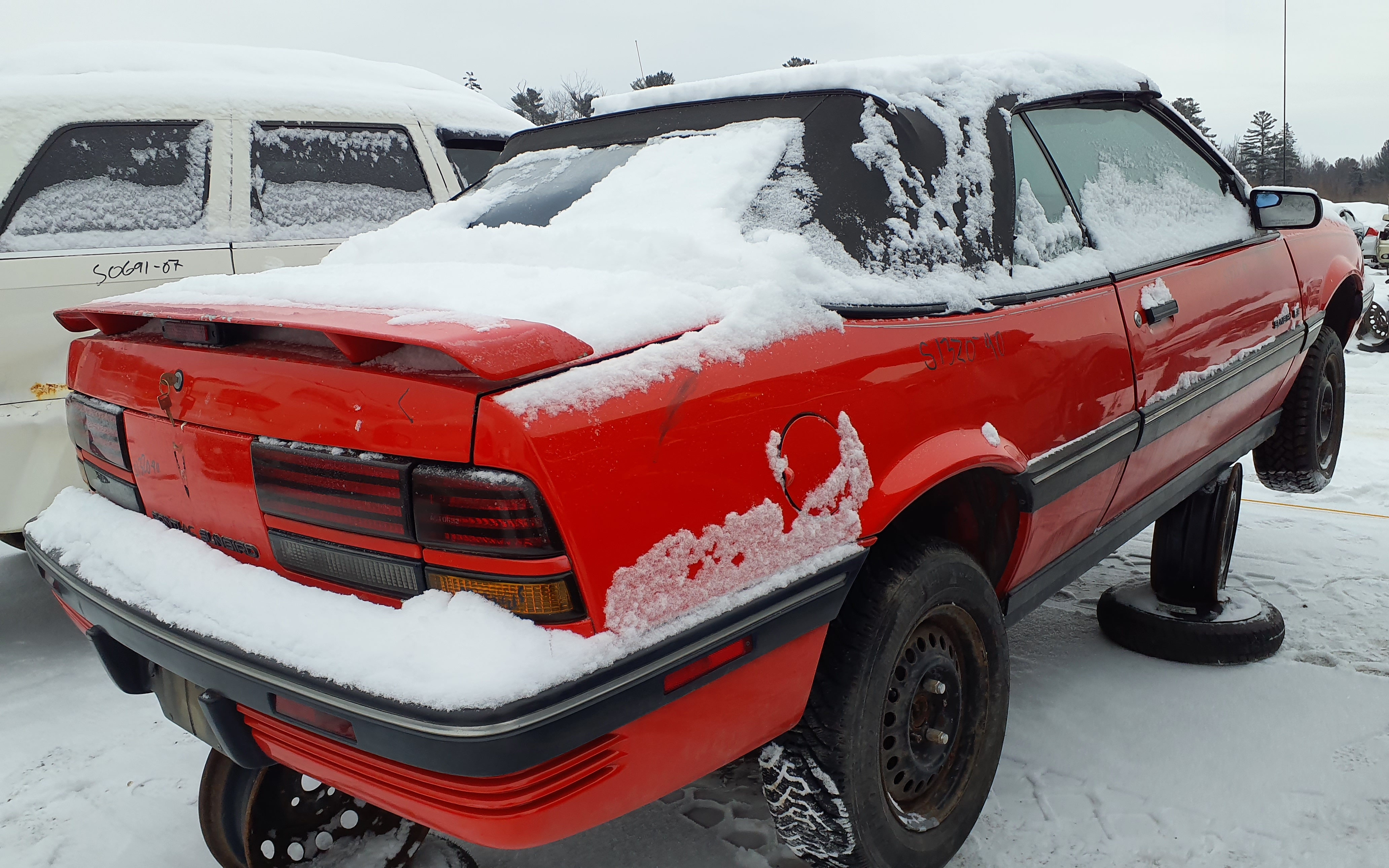 PONTIAC SUNBIRD 1990