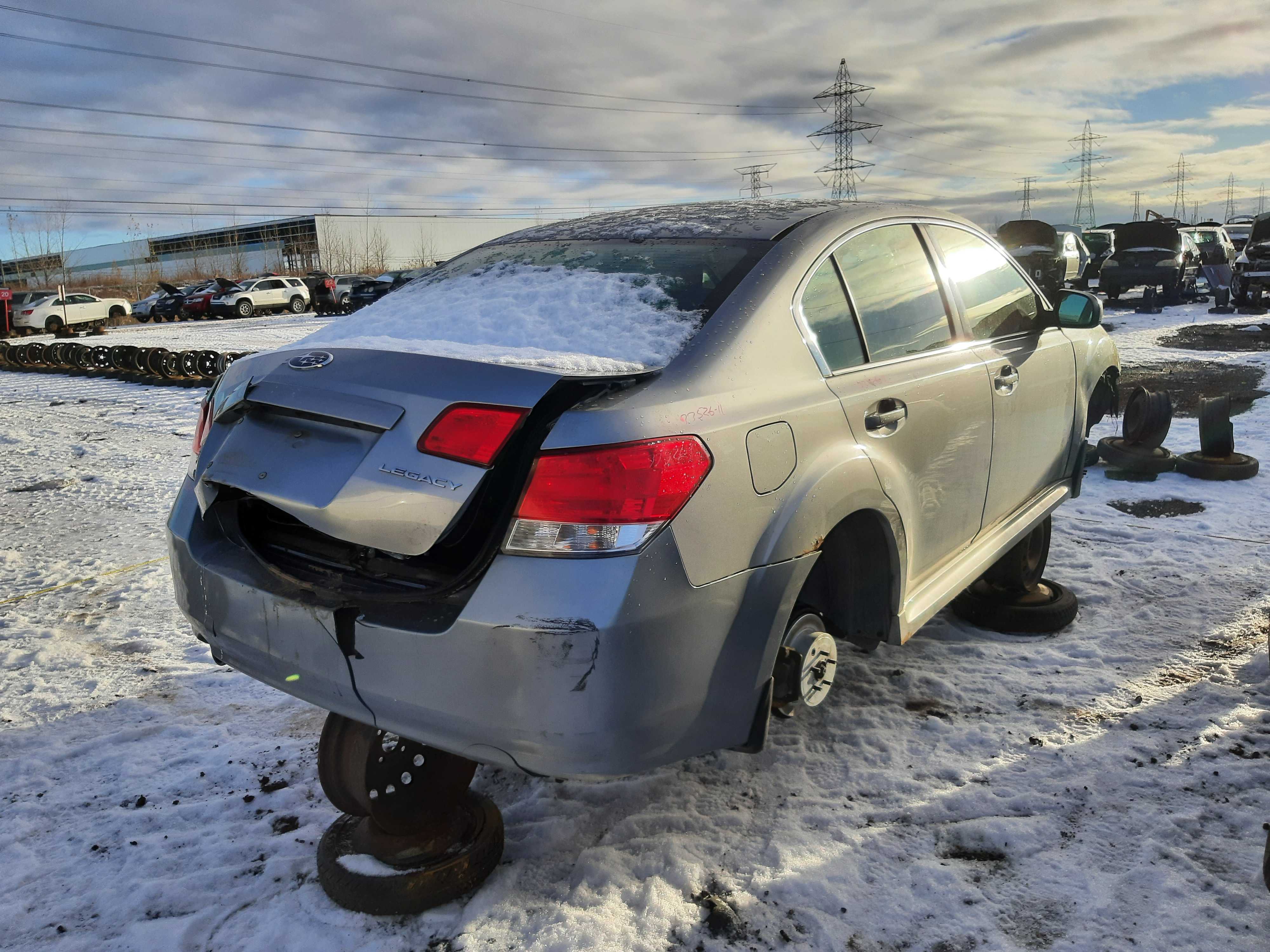 SUBARU LEGACY 2011