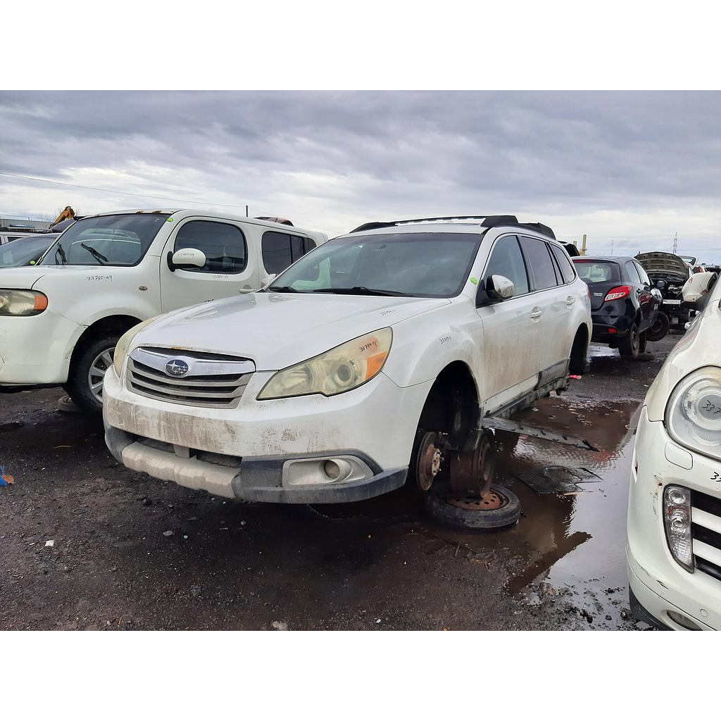 SUBARU OUTBACK 2011