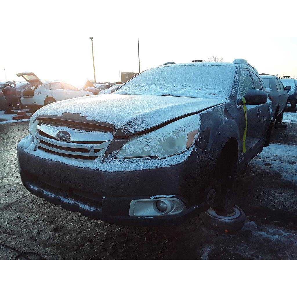 SUBARU OUTBACK 2012