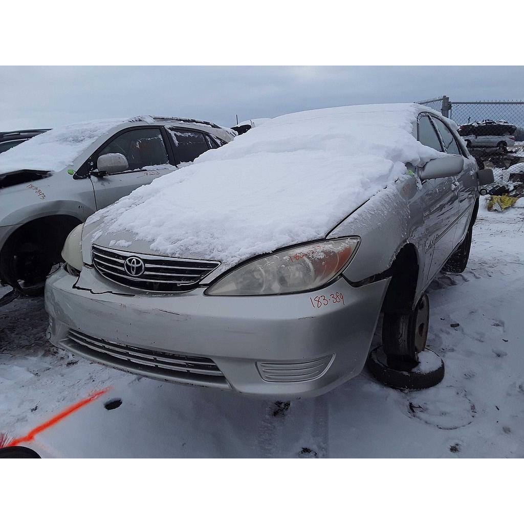 TOYOTA CAMRY 2004