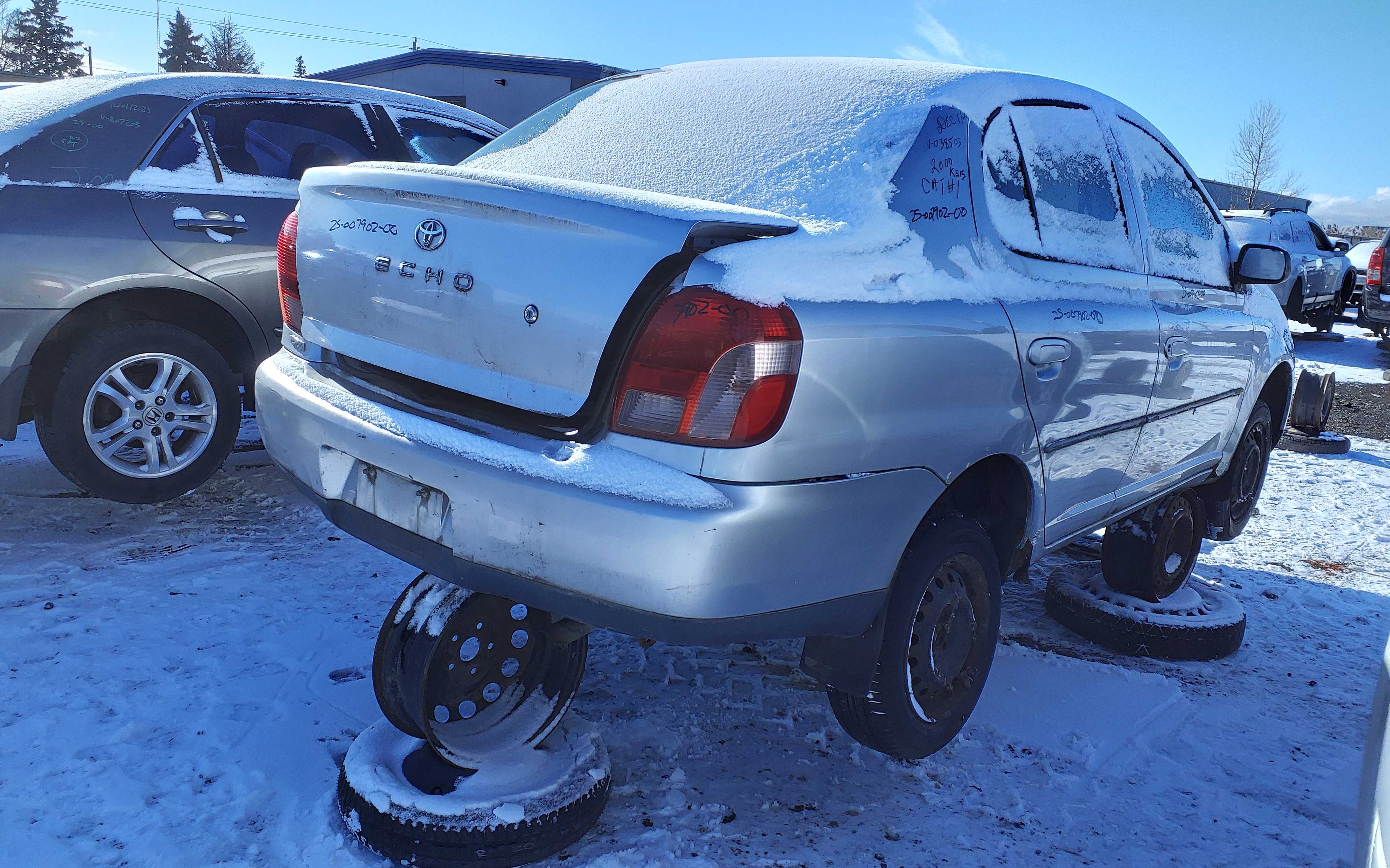 TOYOTA ECHO 2000