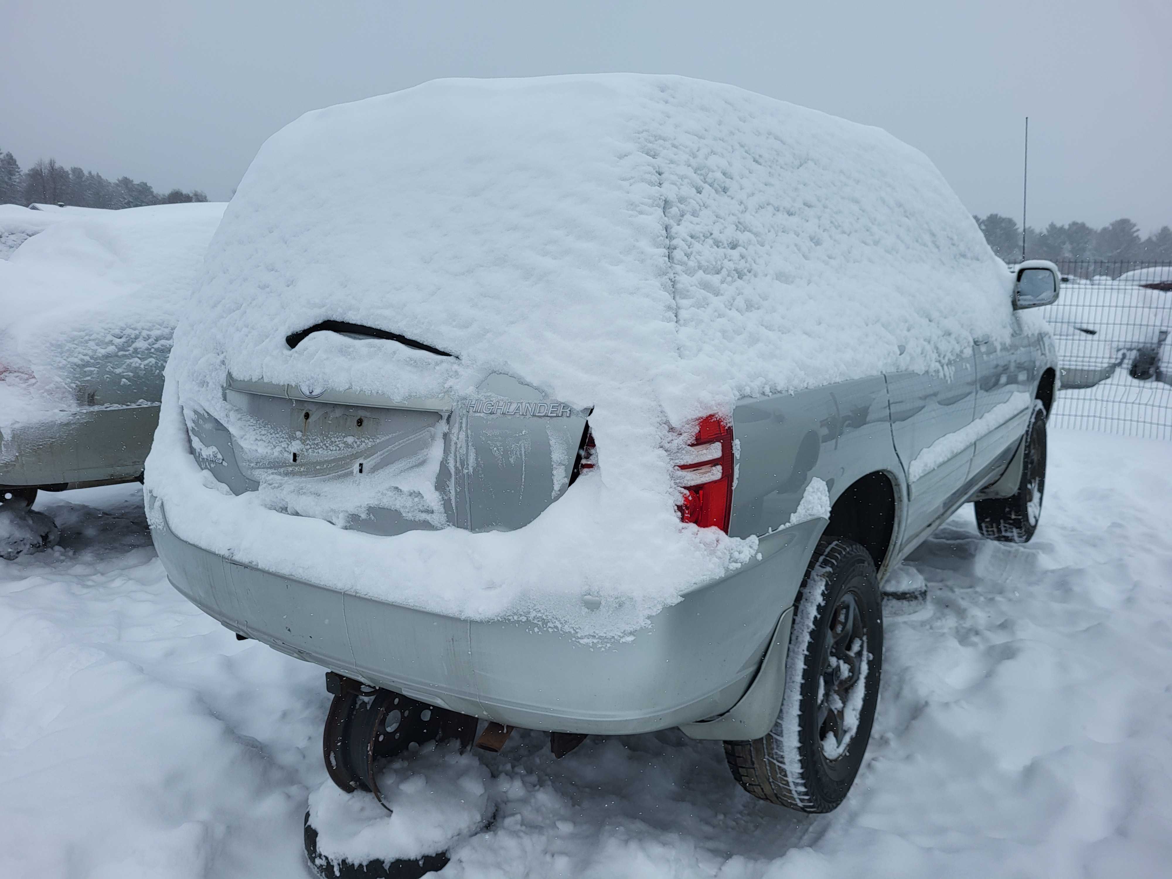 TOYOTA HIGHLANDER 2001