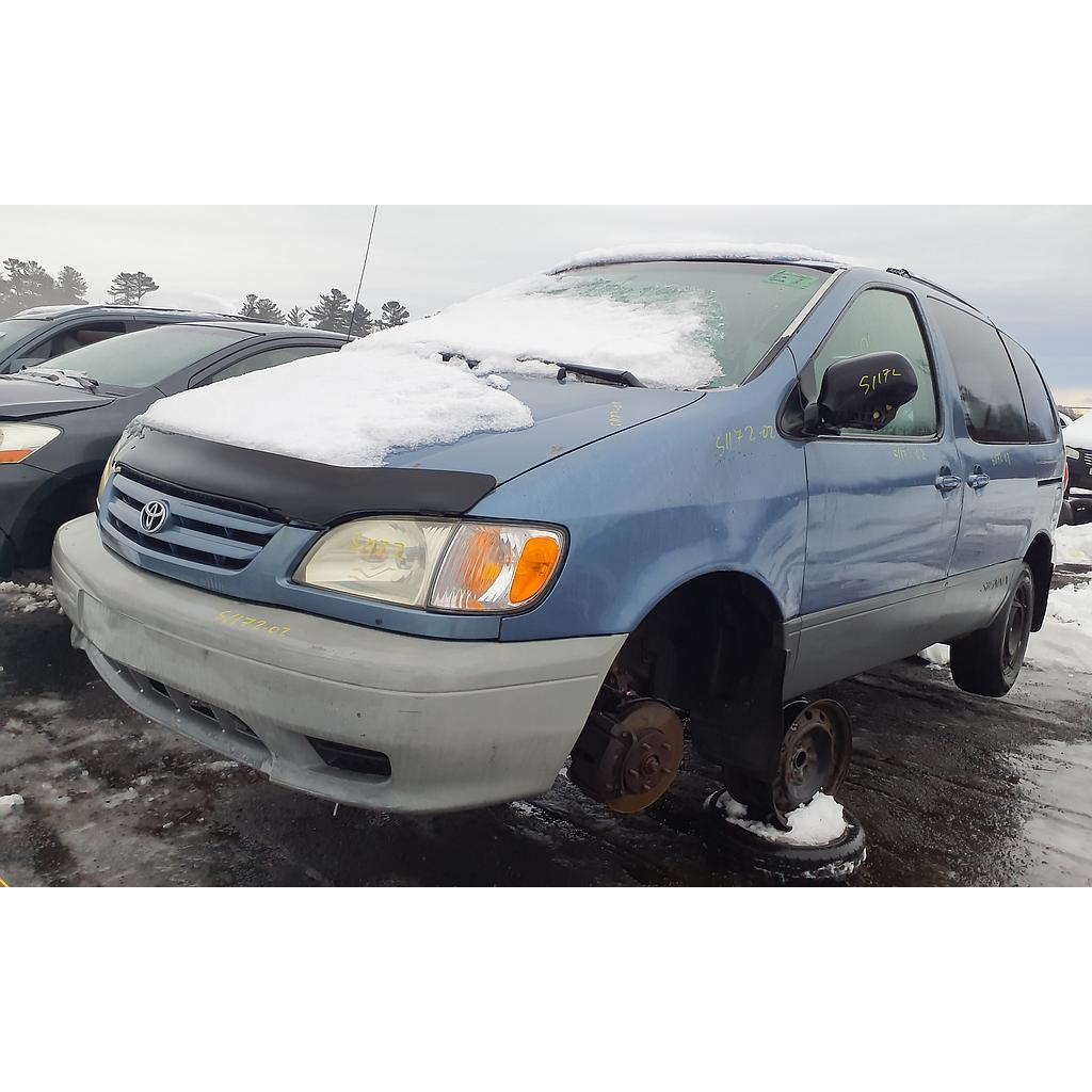 TOYOTA SIENNA 2002