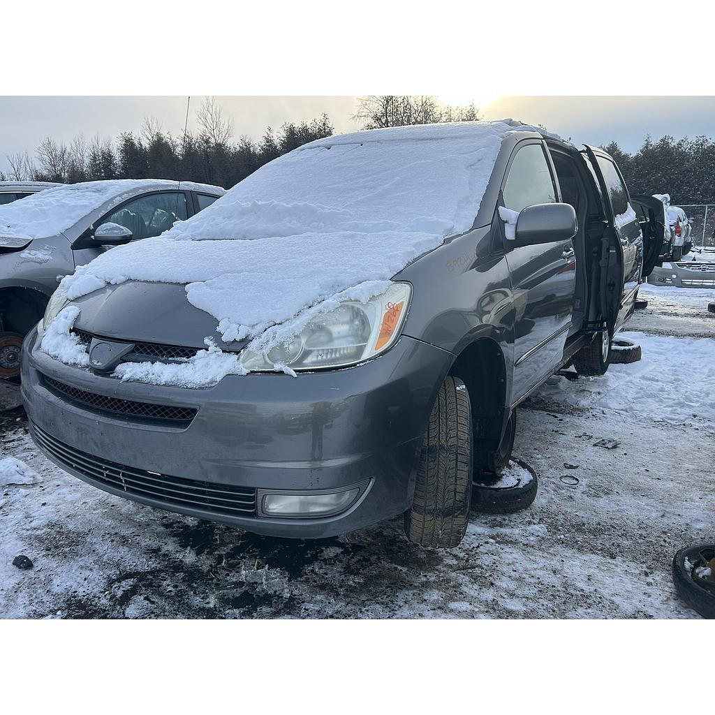 TOYOTA SIENNA 2004