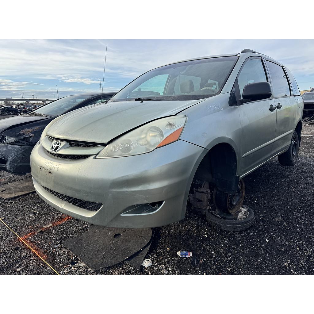 TOYOTA SIENNA 2006