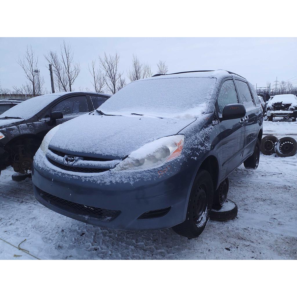 TOYOTA SIENNA 2008