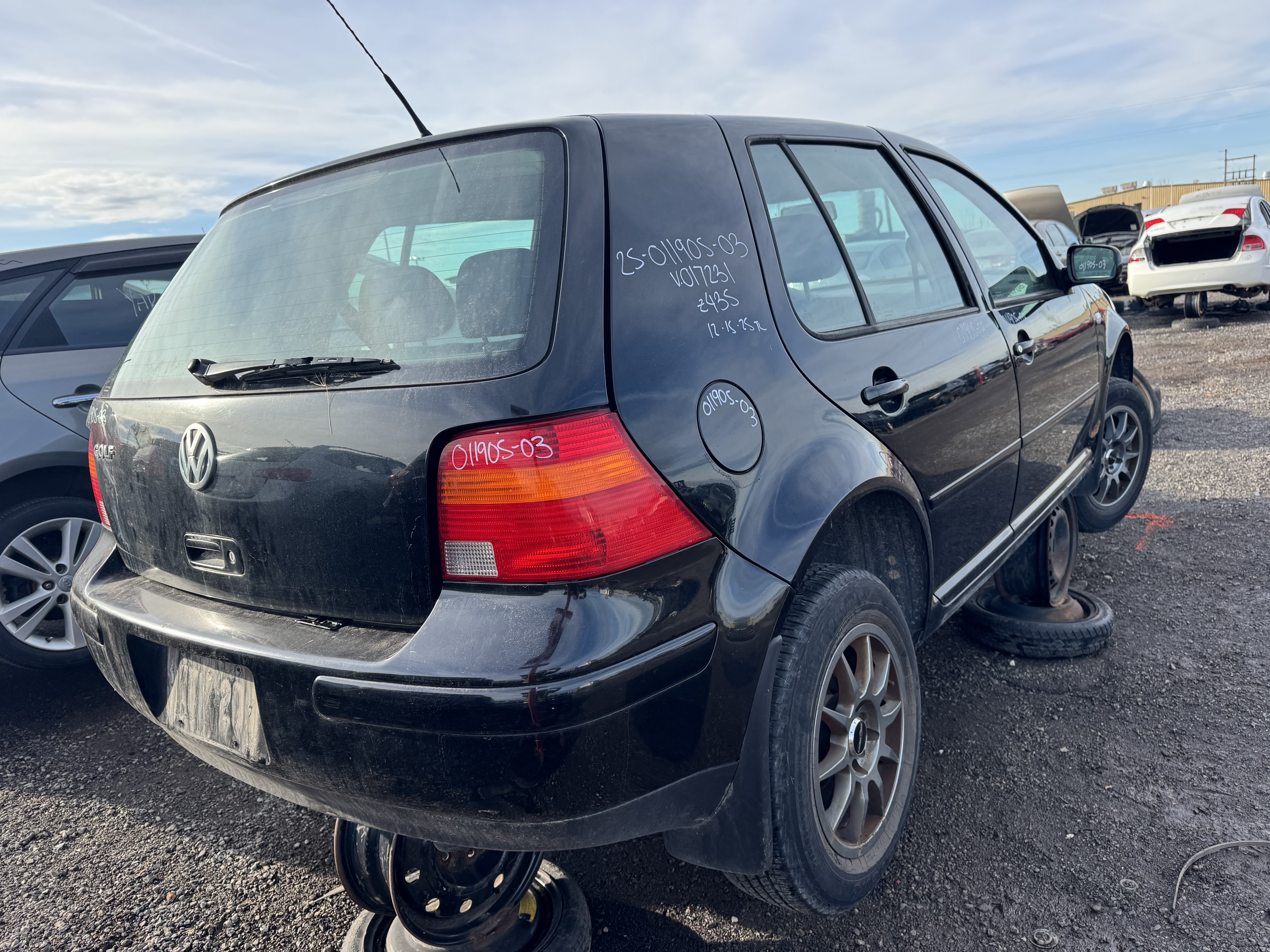 VOLKSWAGEN GOLF 2003