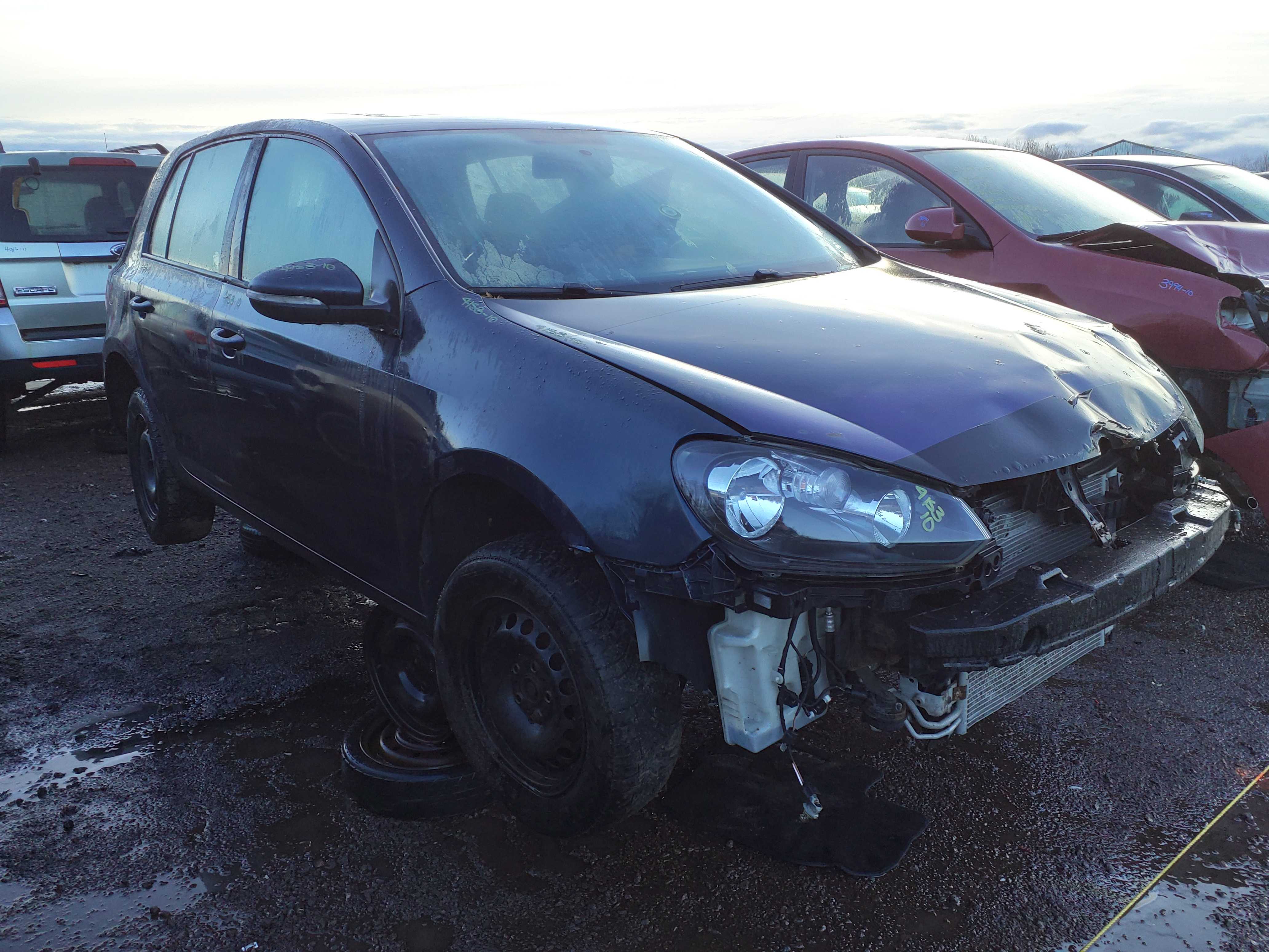 VOLKSWAGEN GOLF 2010