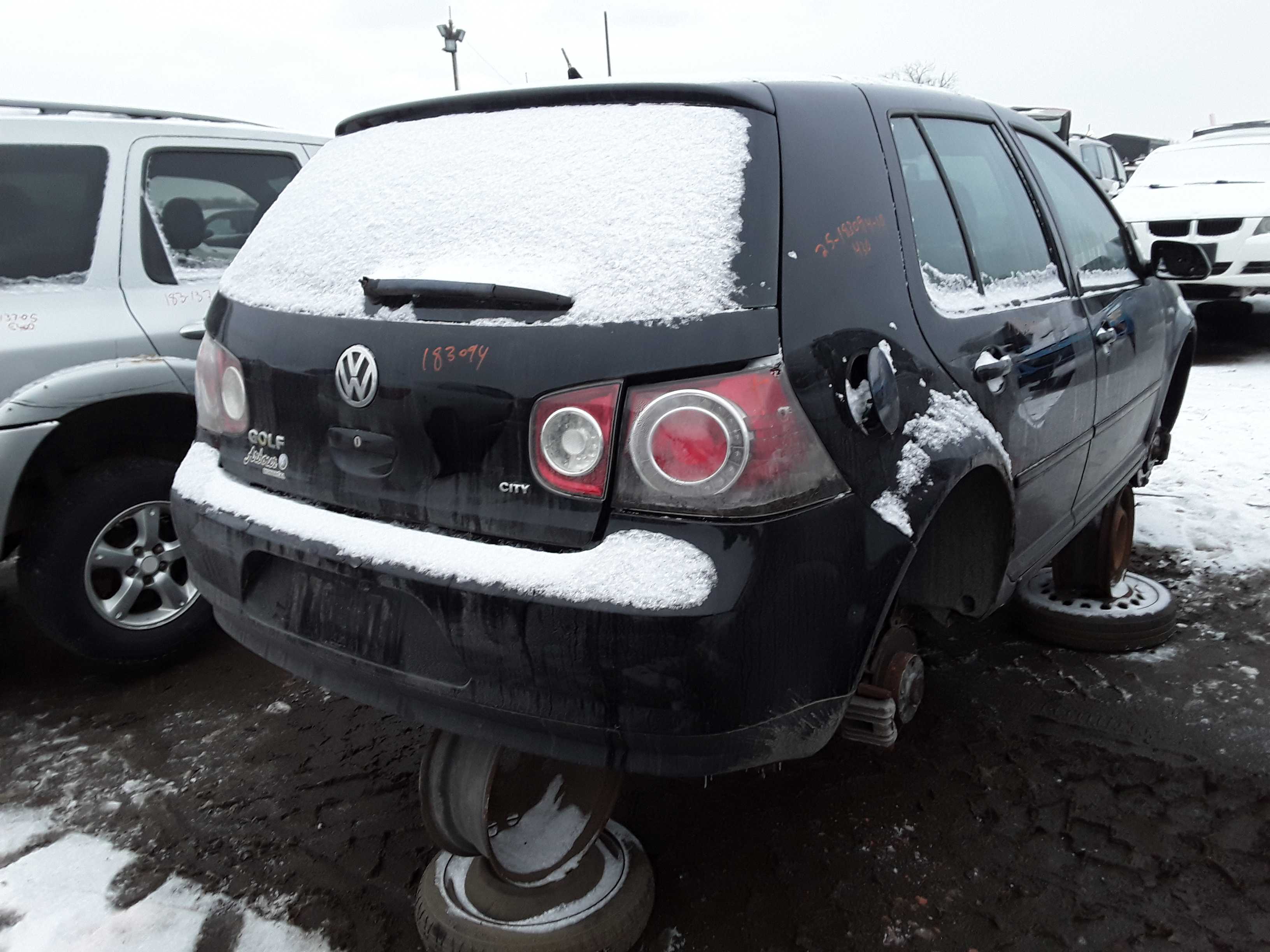 VOLKSWAGEN GOLF 2010