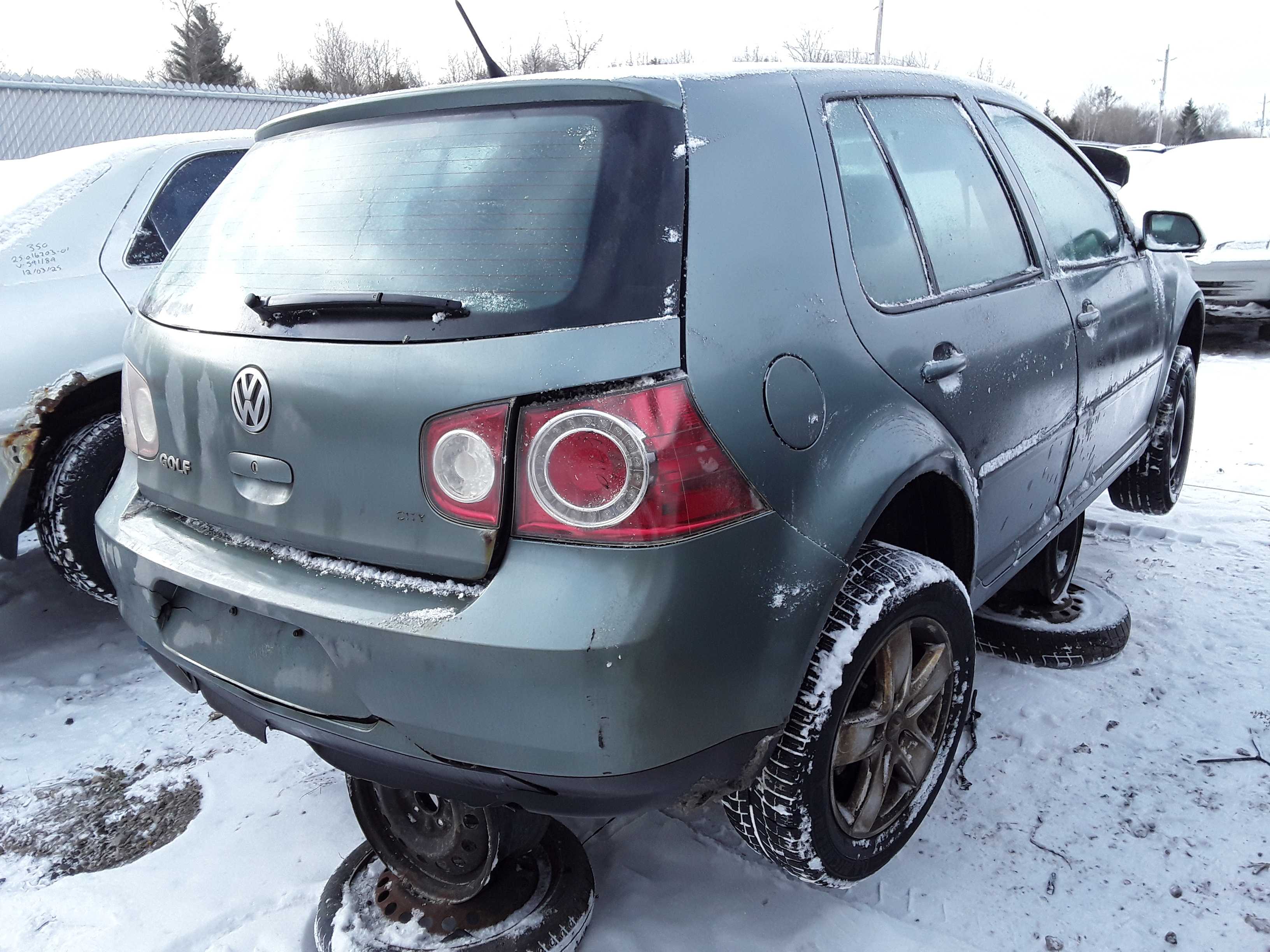 VOLKSWAGEN GOLF 2010