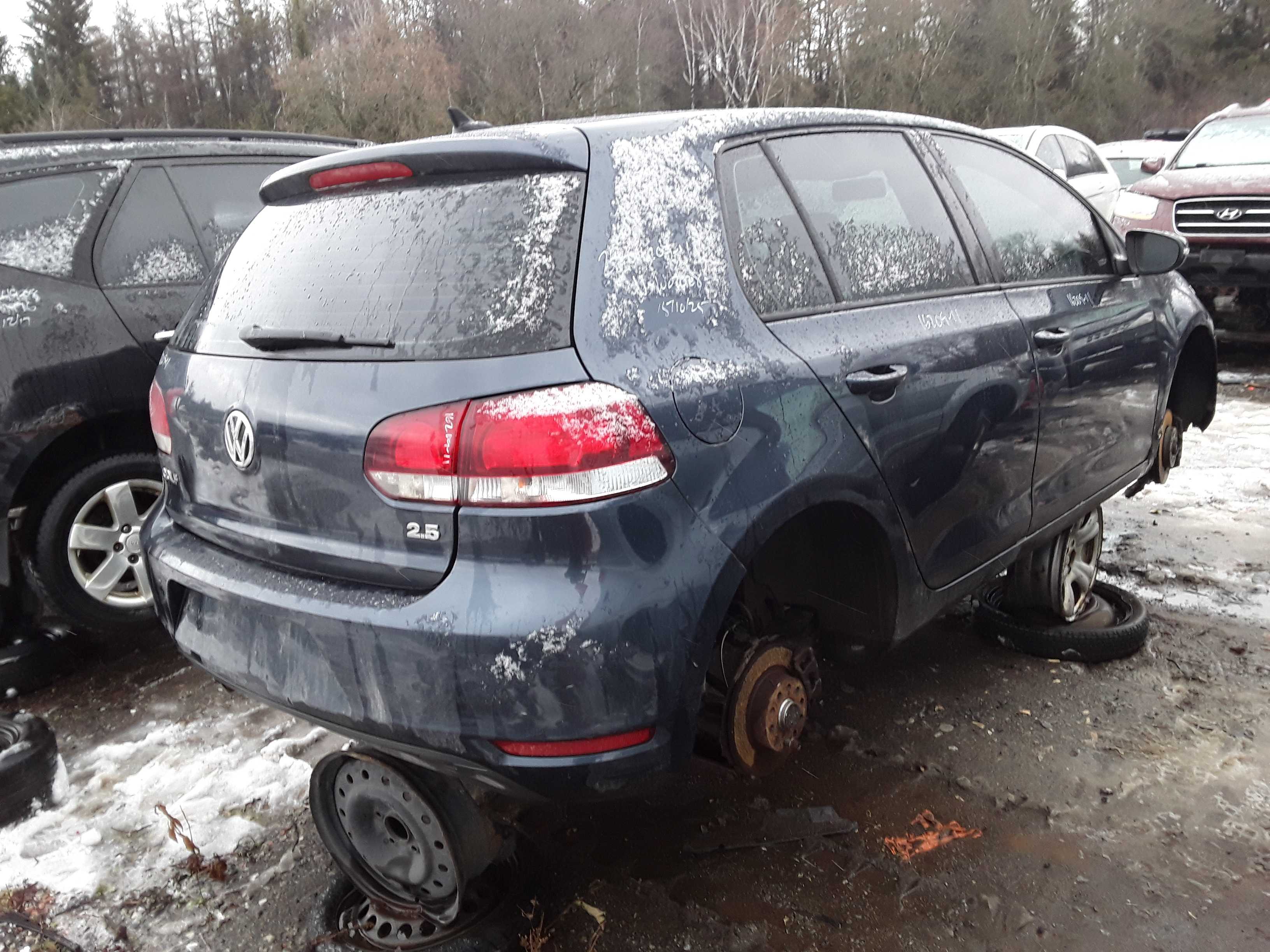 VOLKSWAGEN GOLF 2011