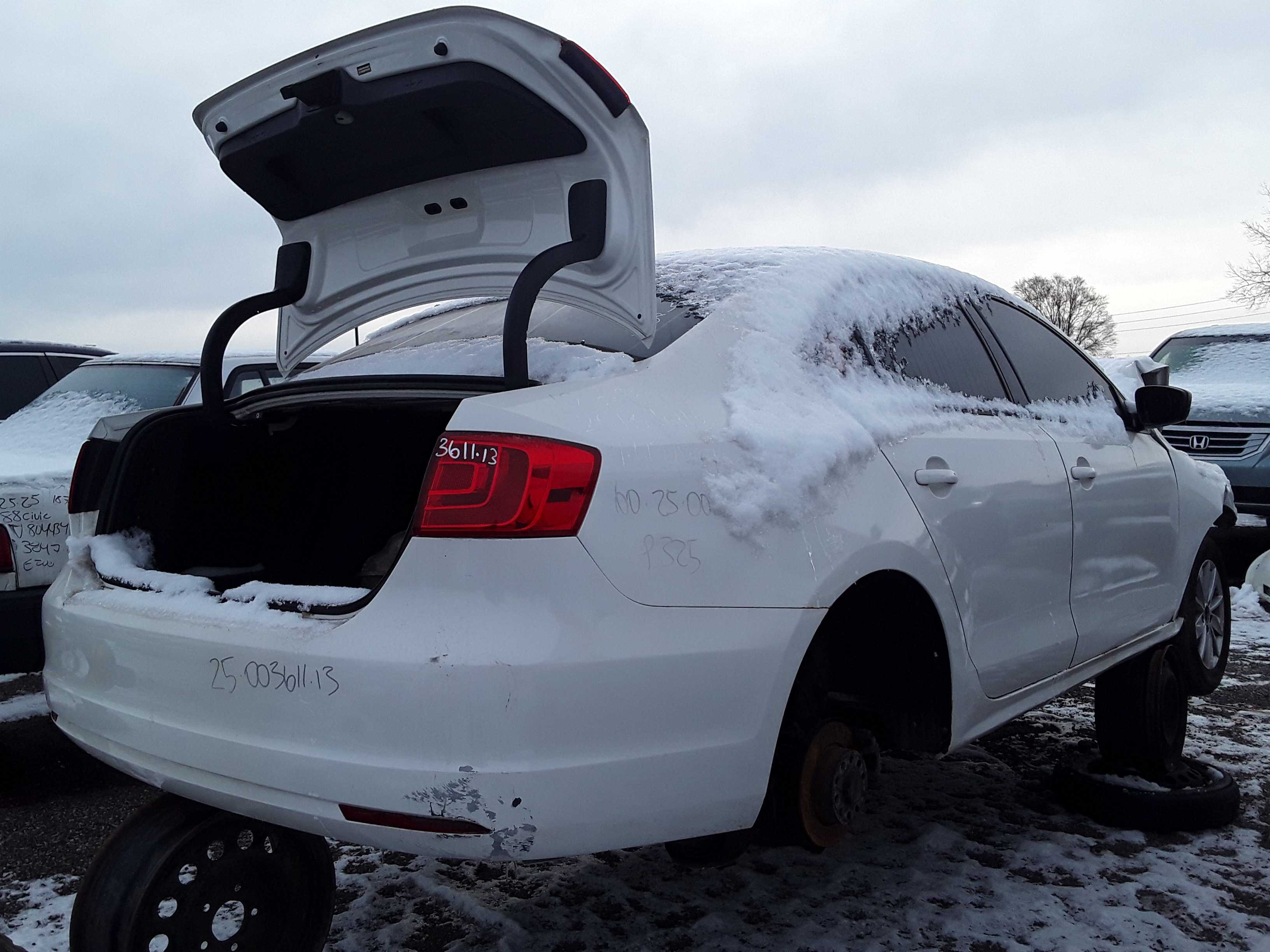 VOLKSWAGEN JETTA 2013