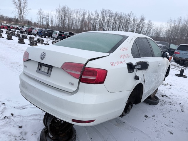 VOLKSWAGEN JETTA 2015