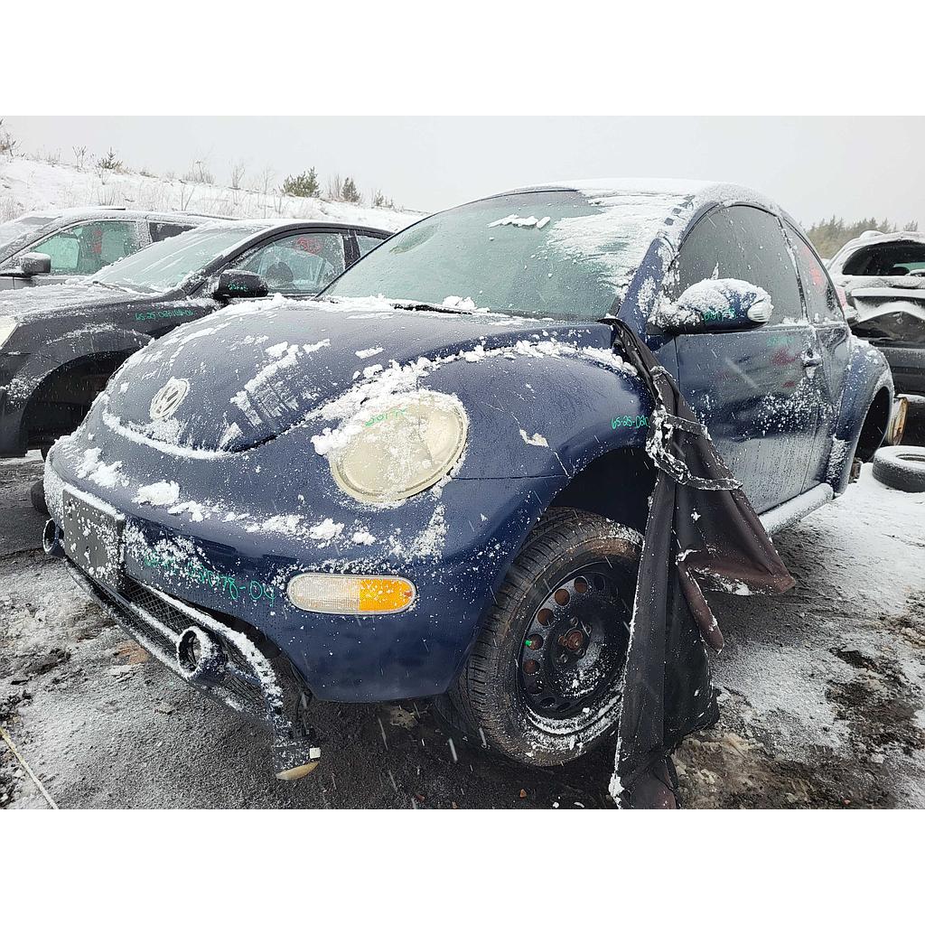 VOLKSWAGEN NEW BEETLE 2004