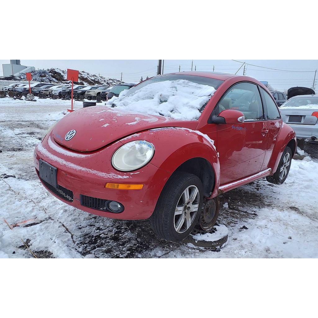 VOLKSWAGEN NEW BEETLE 2006