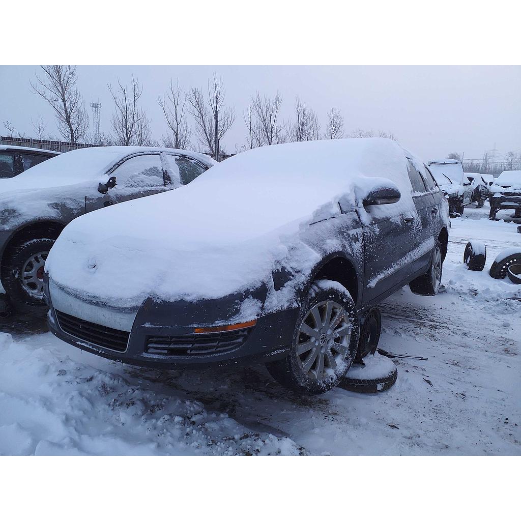 VOLKSWAGEN PASSAT 2010