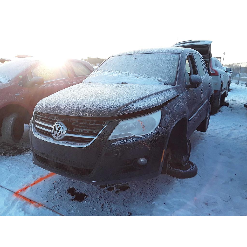 VOLKSWAGEN TIGUAN 2011
