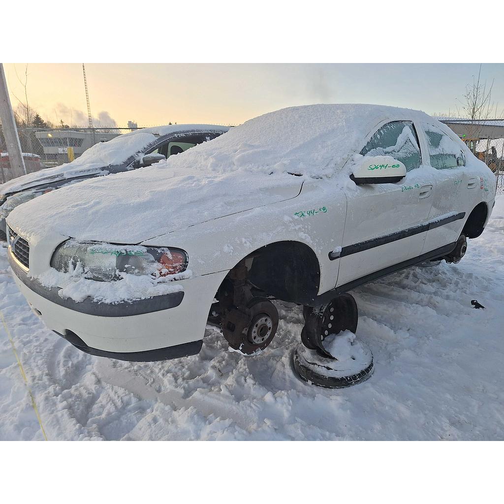 VOLVO S60 2002