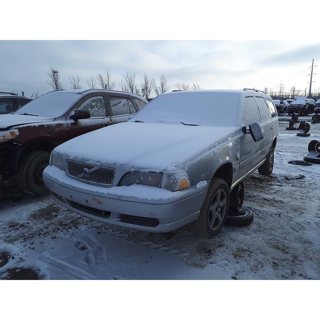 VOLVO V70 1999
