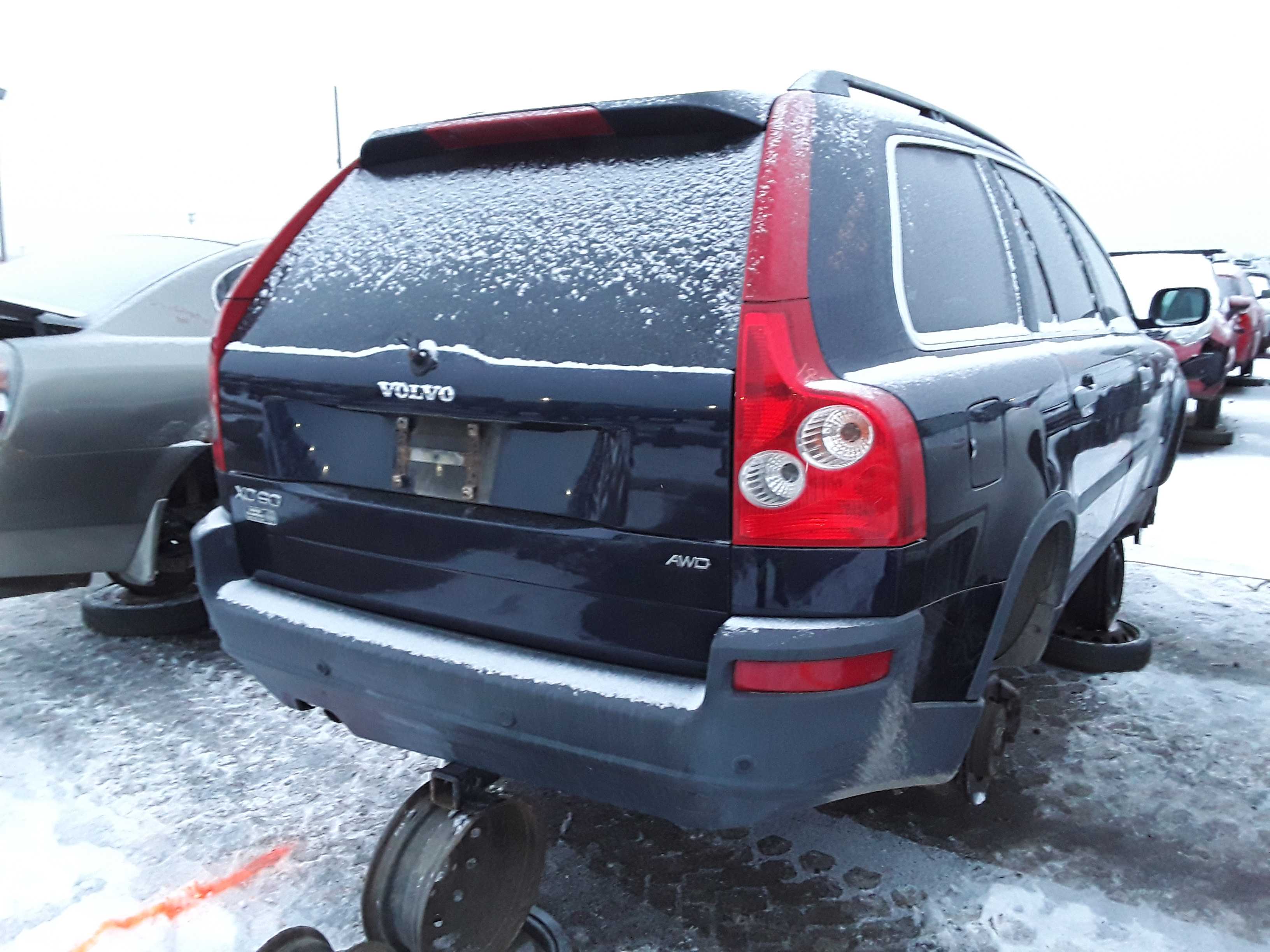 VOLVO XC90 2005