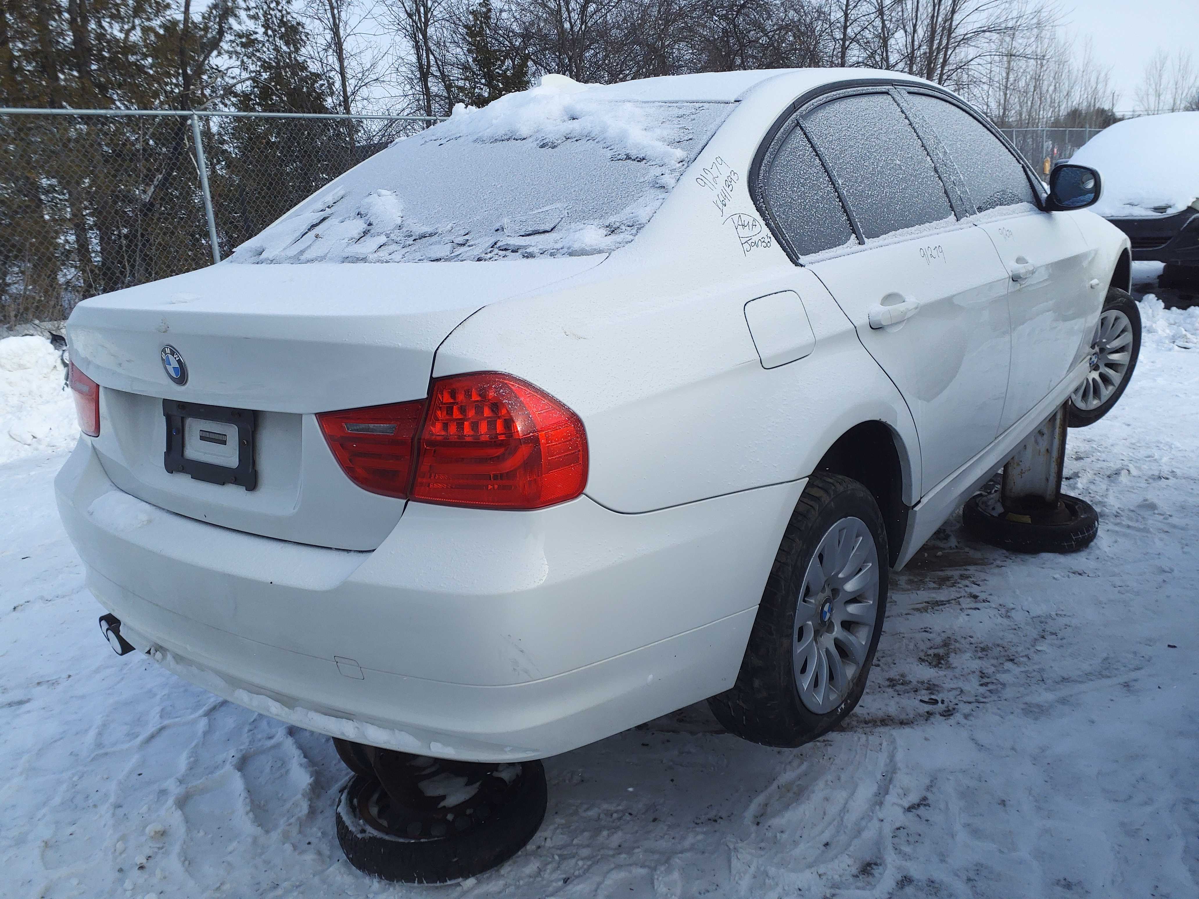 BMW 323 2009
