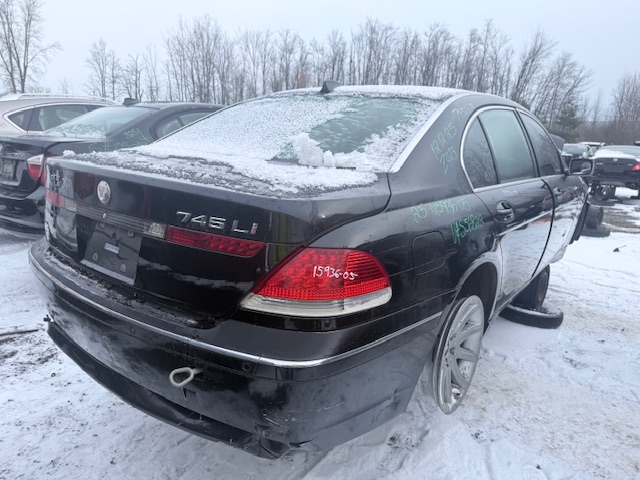 BMW 745 2005