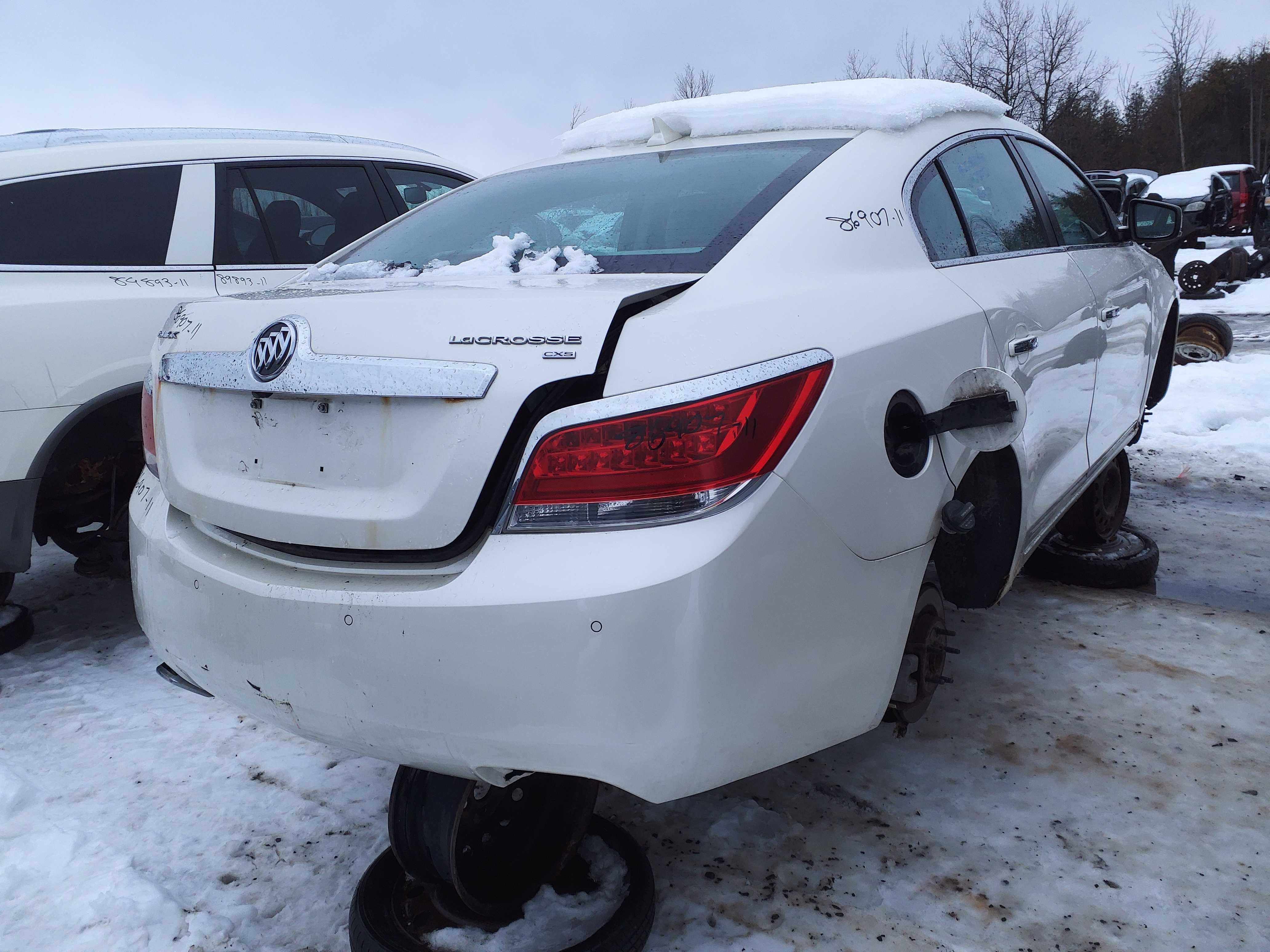 BUICK LACROSSE 2011