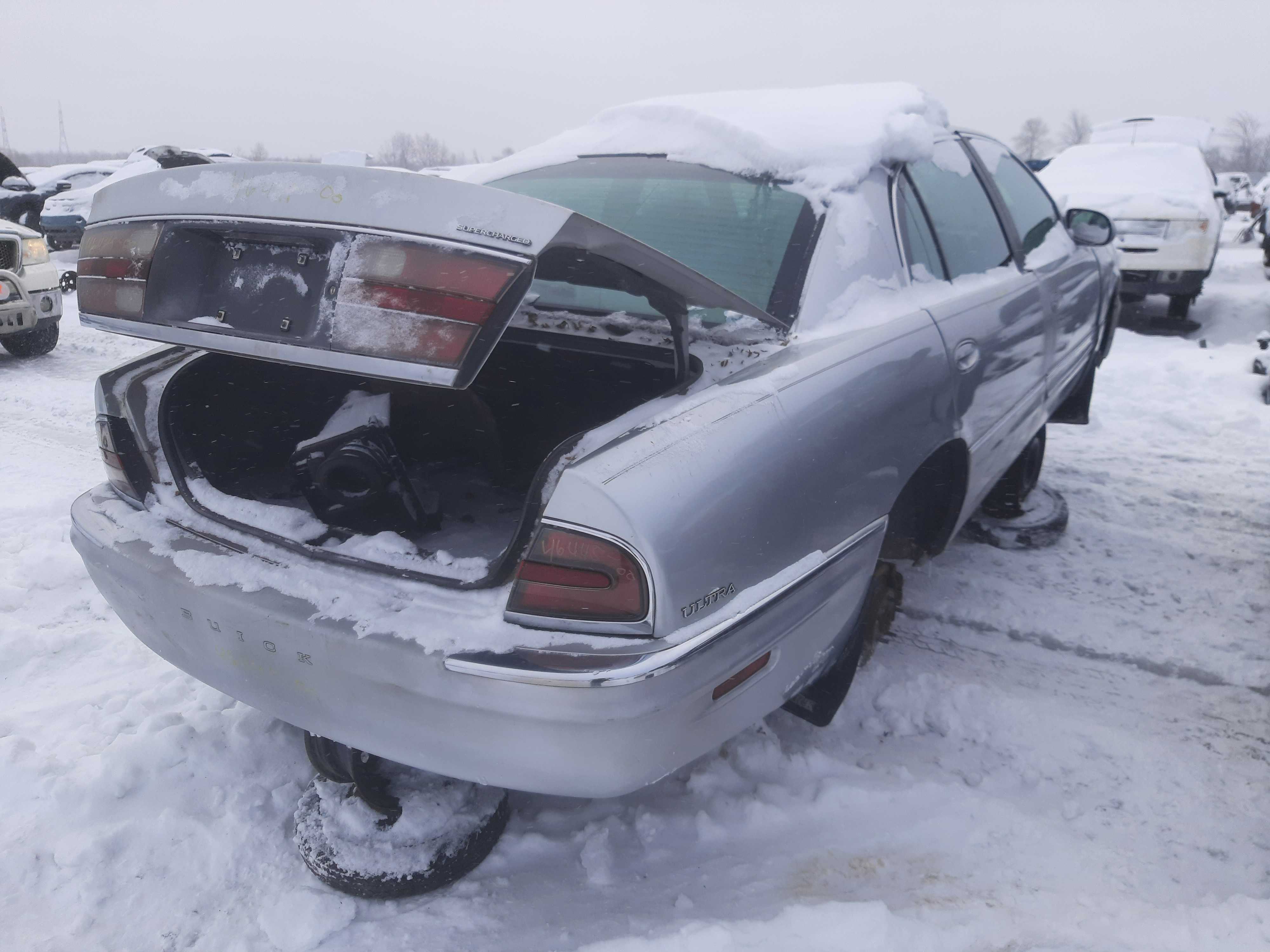 BUICK PARK AVENUE 2000