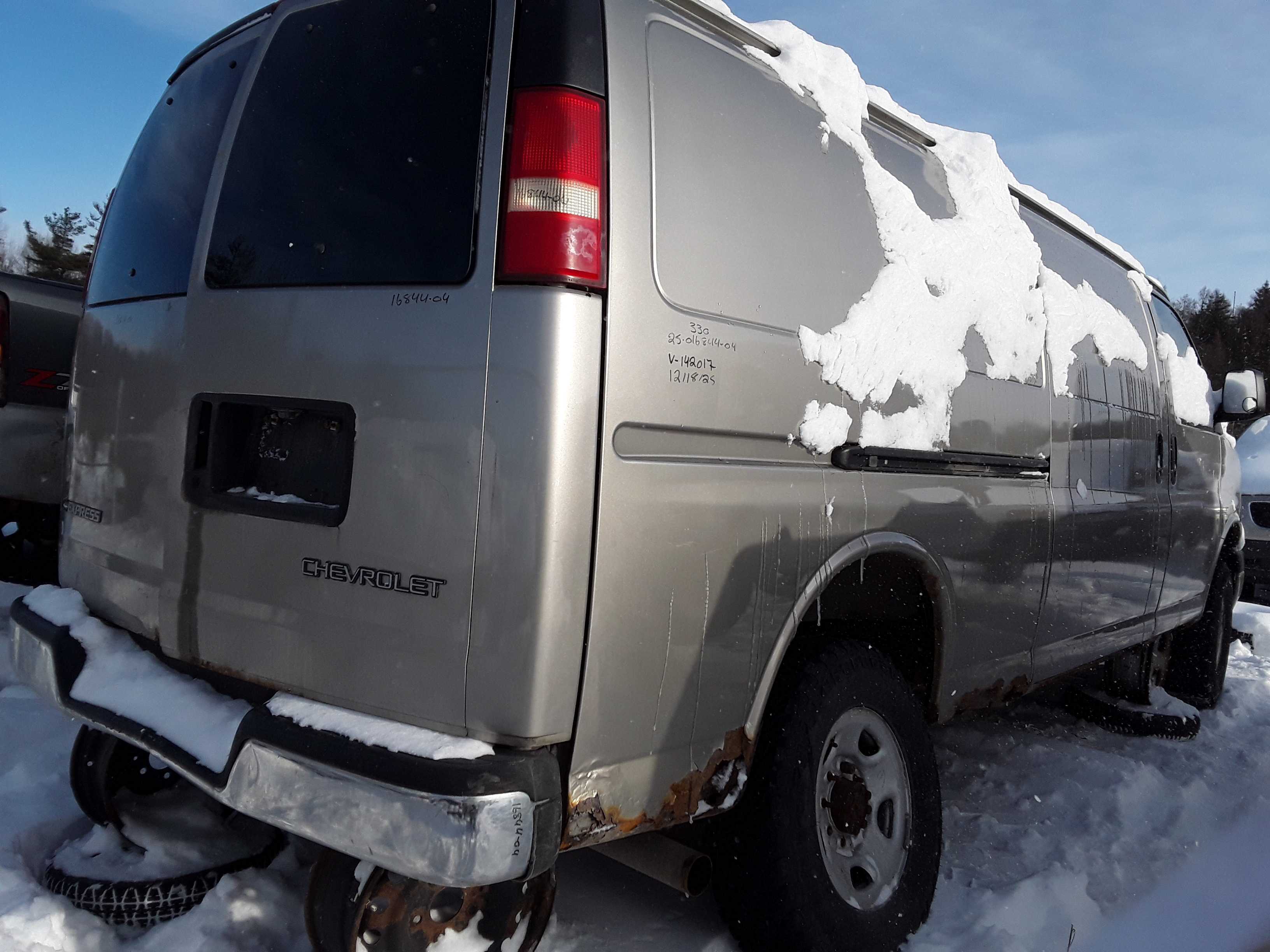 CHEVROLET EXPRESS VAN 2004