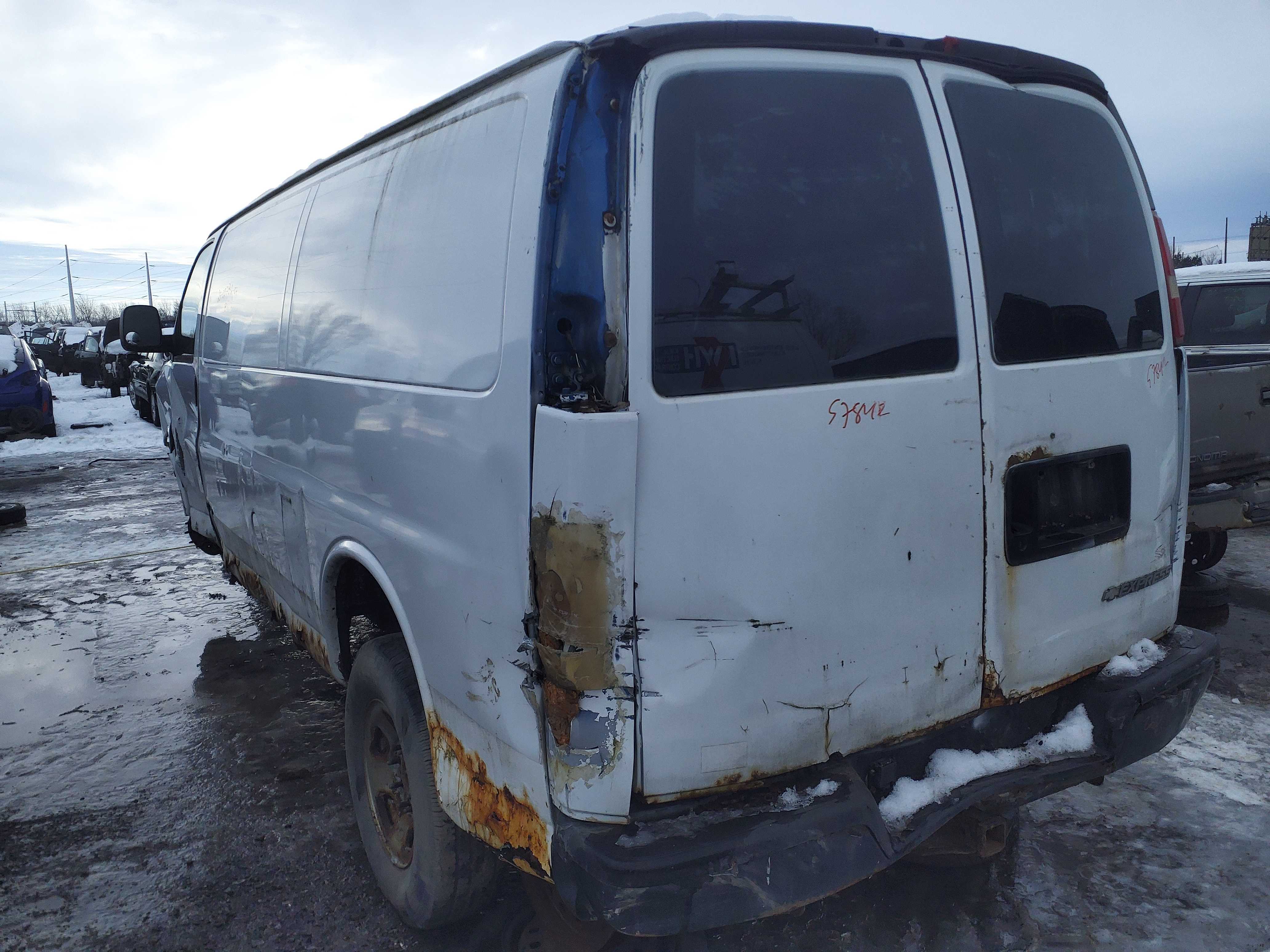 CHEVROLET EXPRESS VAN 2007