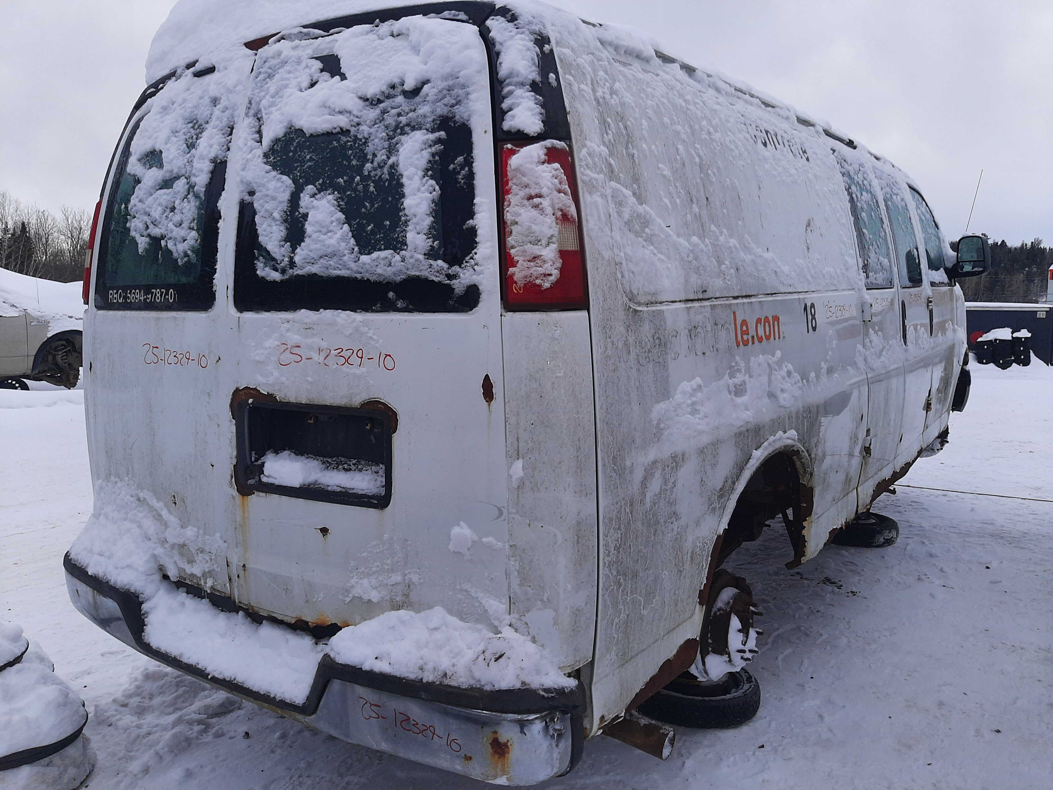 CHEVROLET EXPRESS VAN 2010