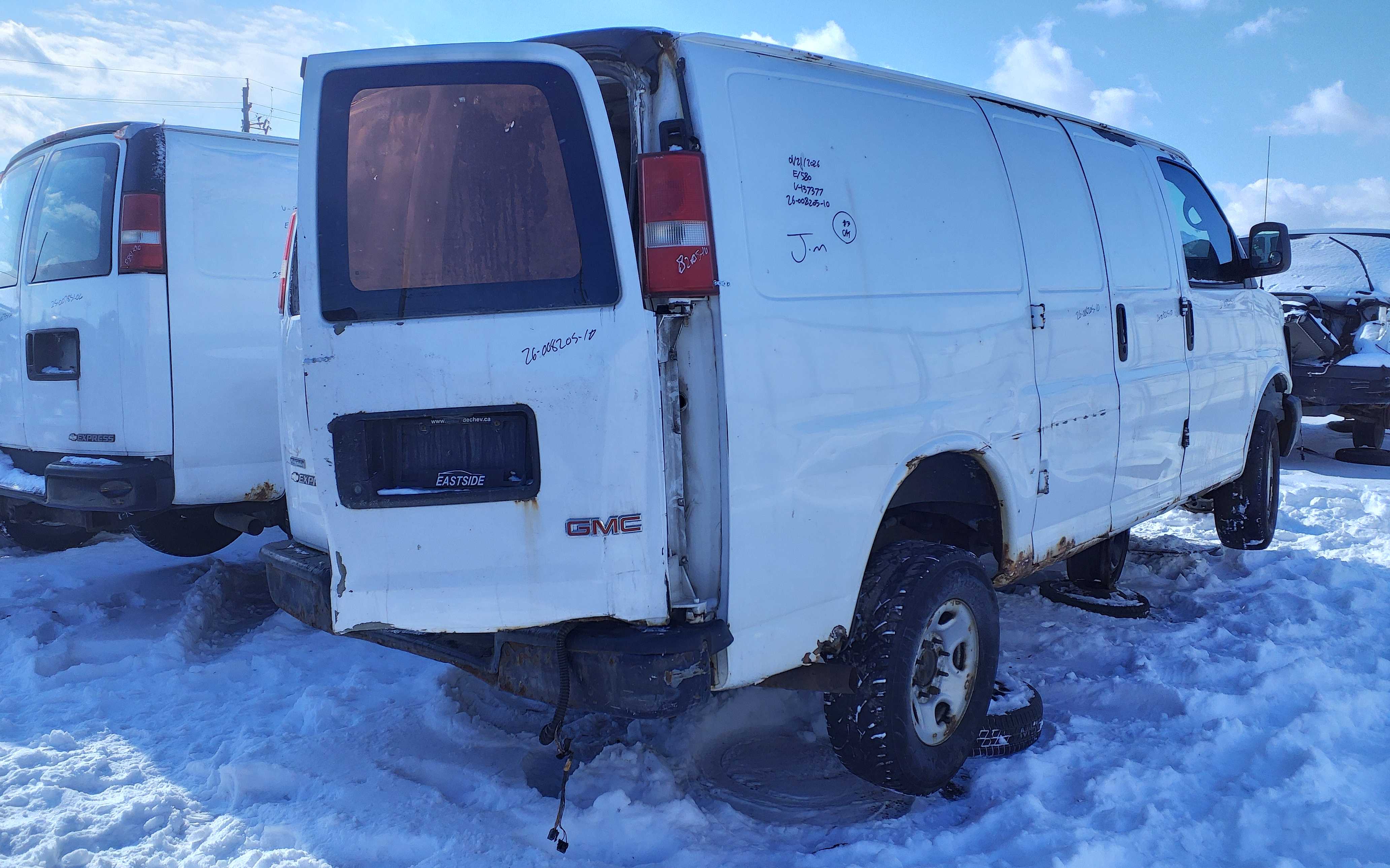 CHEVROLET EXPRESS VAN 2010