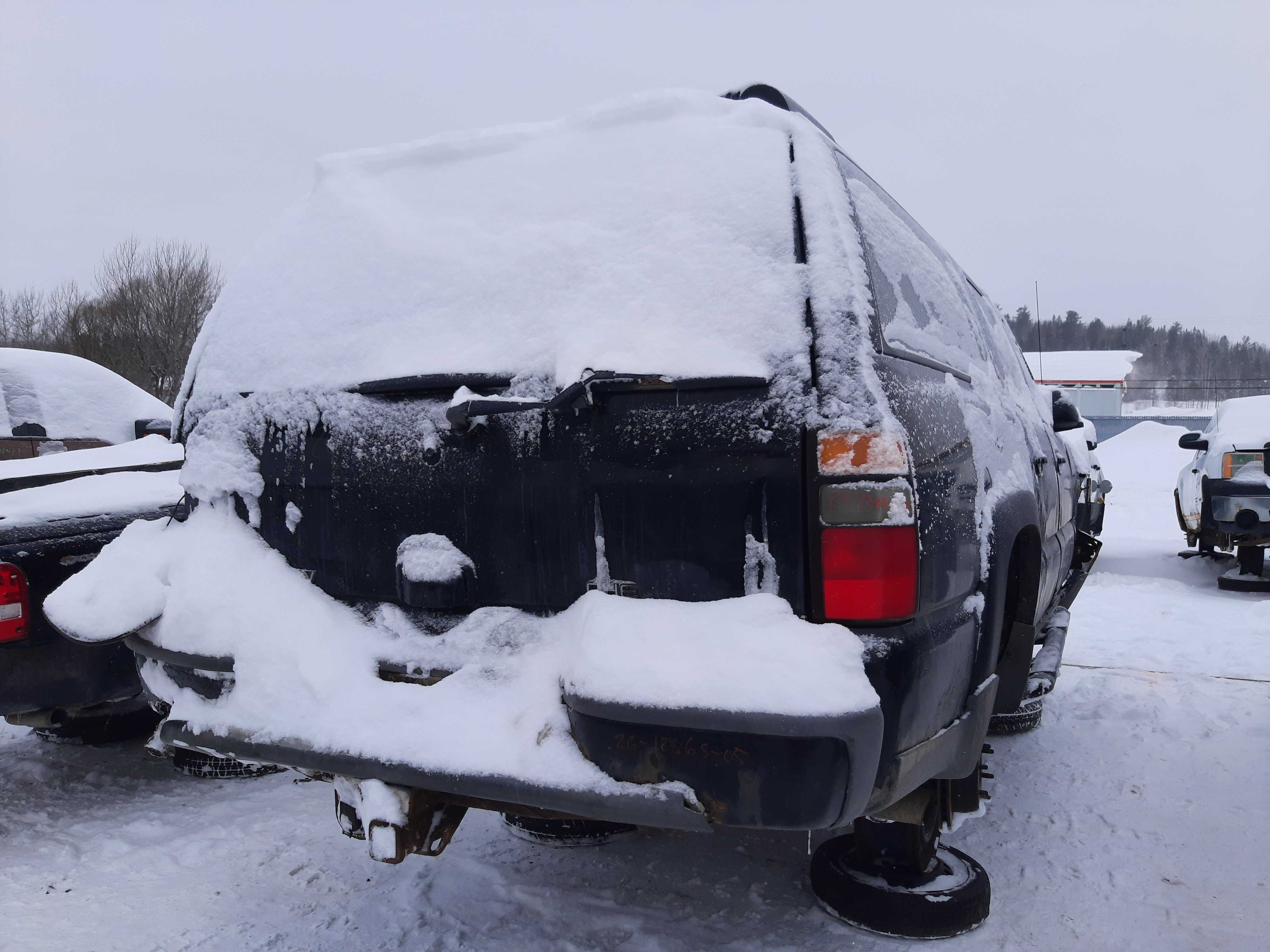 CHEVROLET SUBURBAN 2005